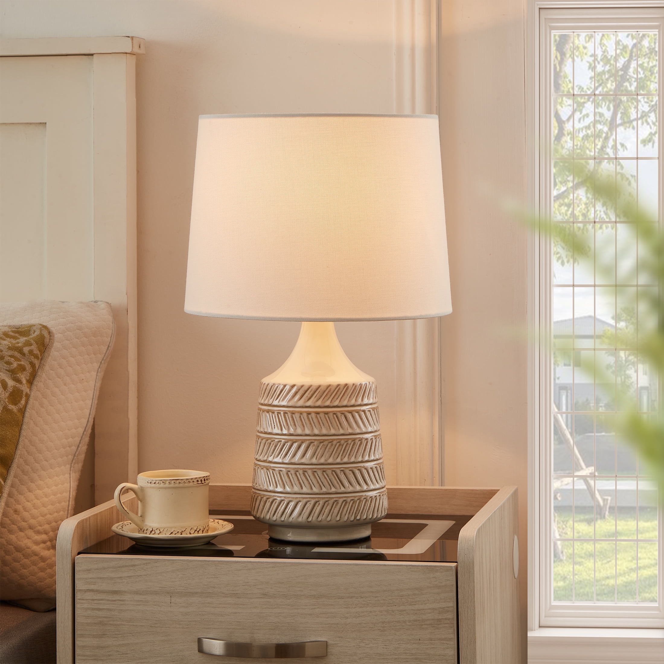 Better Homes & Gardens Reactive Glaze Ceramic Table Lamp with White Fabric Shade (17 in Height) lkw9c