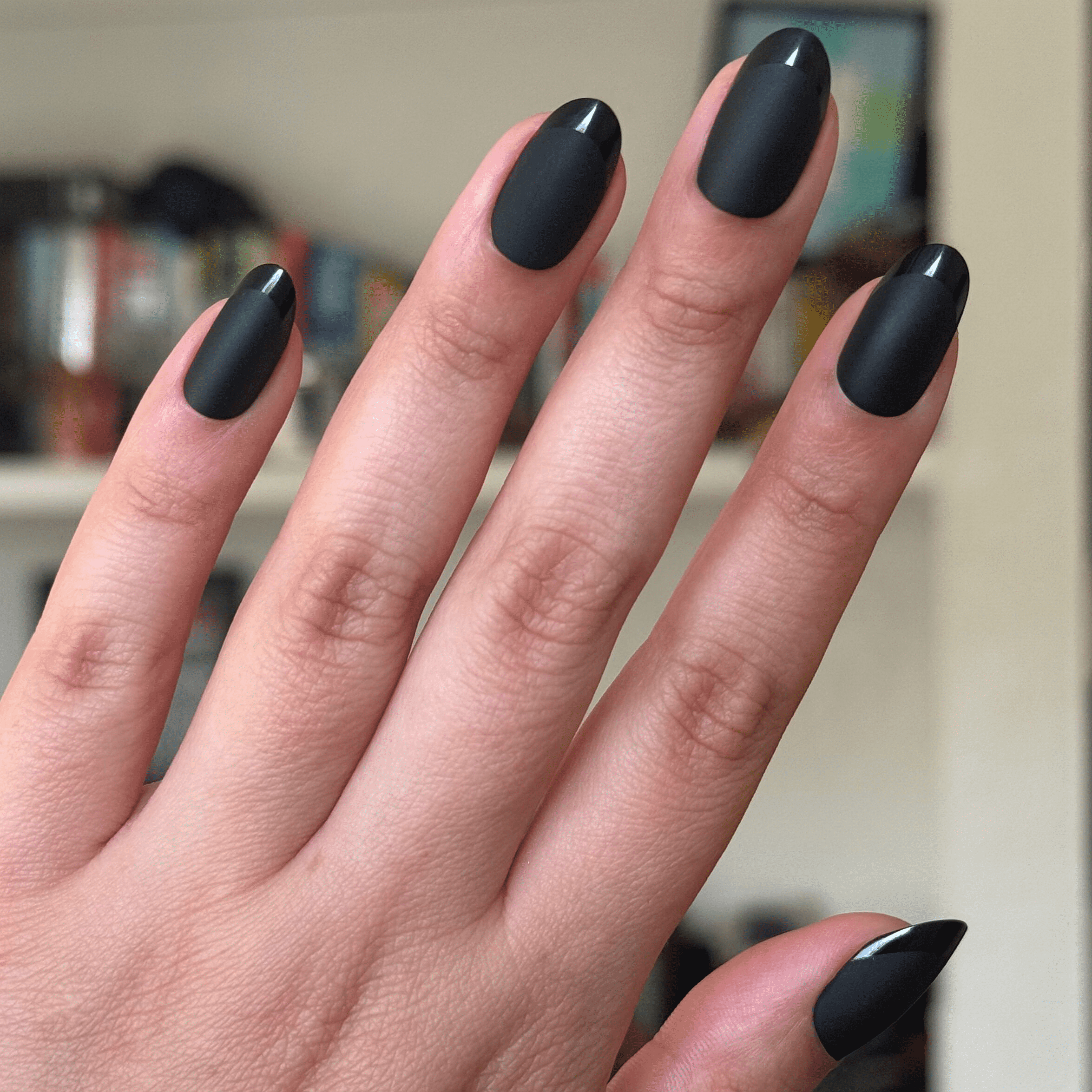 Olive & June Instant Mani Press-on Nails, Medium Oval Shape, Glossy Black French Tip (42 Pieces) j18lz