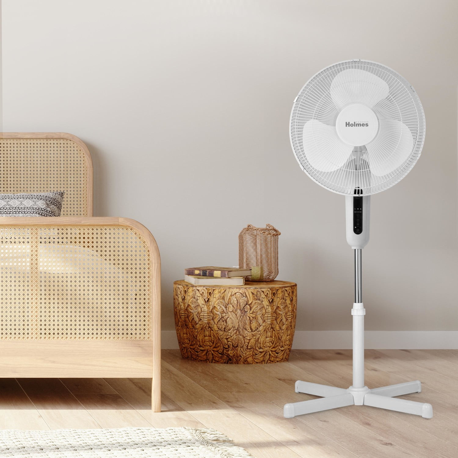 Holmes 16-inch Digital Stand Fan with Remote, 3-Speed Oscillating Pedestal Fan (White, 44-inch Height) 6a0gj