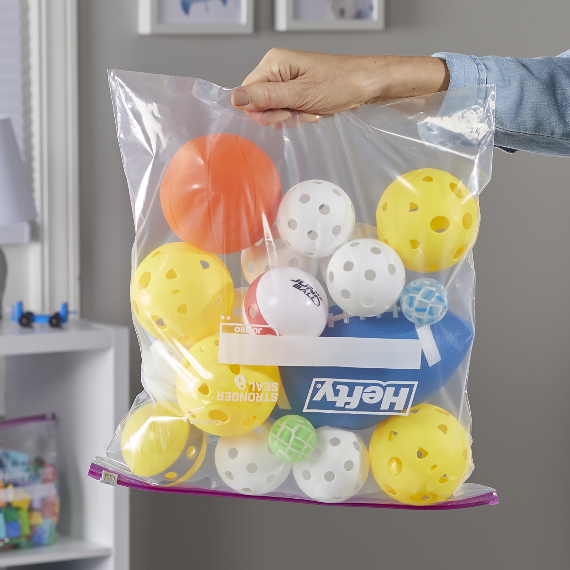 Hefty Slider Jumbo Storage Bags, Extra Strong Seal, Clear (2.5 Gallon, 10 Count) 11303