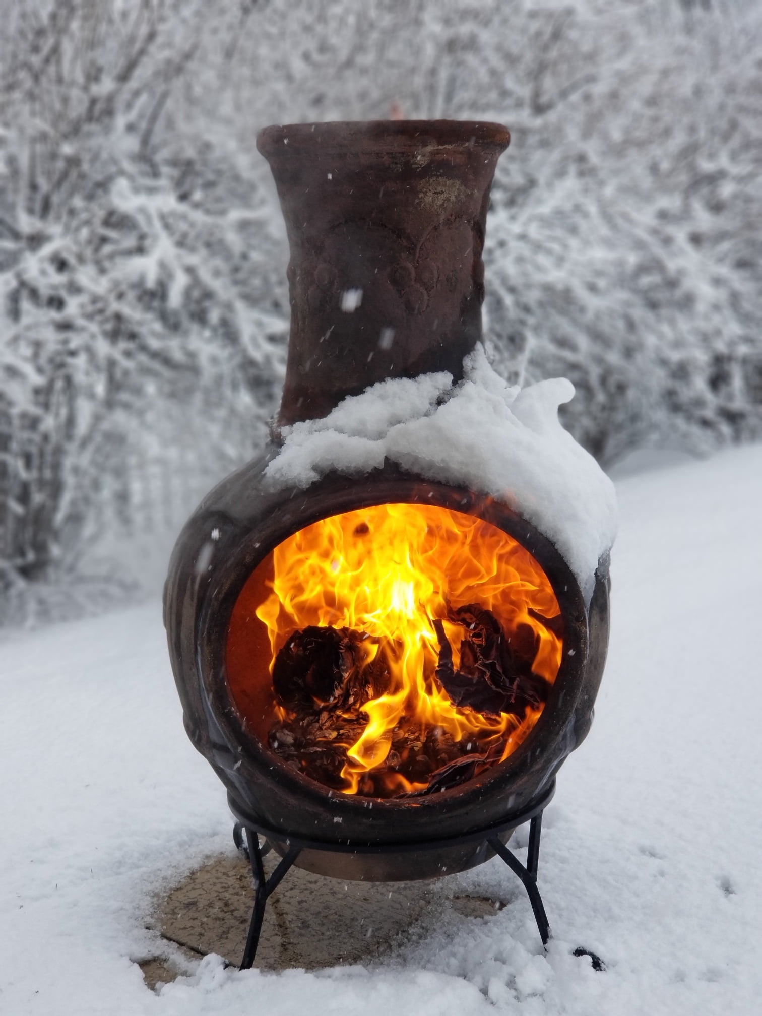 Enviro-Log Indoor and Outdoor Fire Logs, Clean-Burning Recycled Material (6 Count, 4.3 lb Each) gt8pj