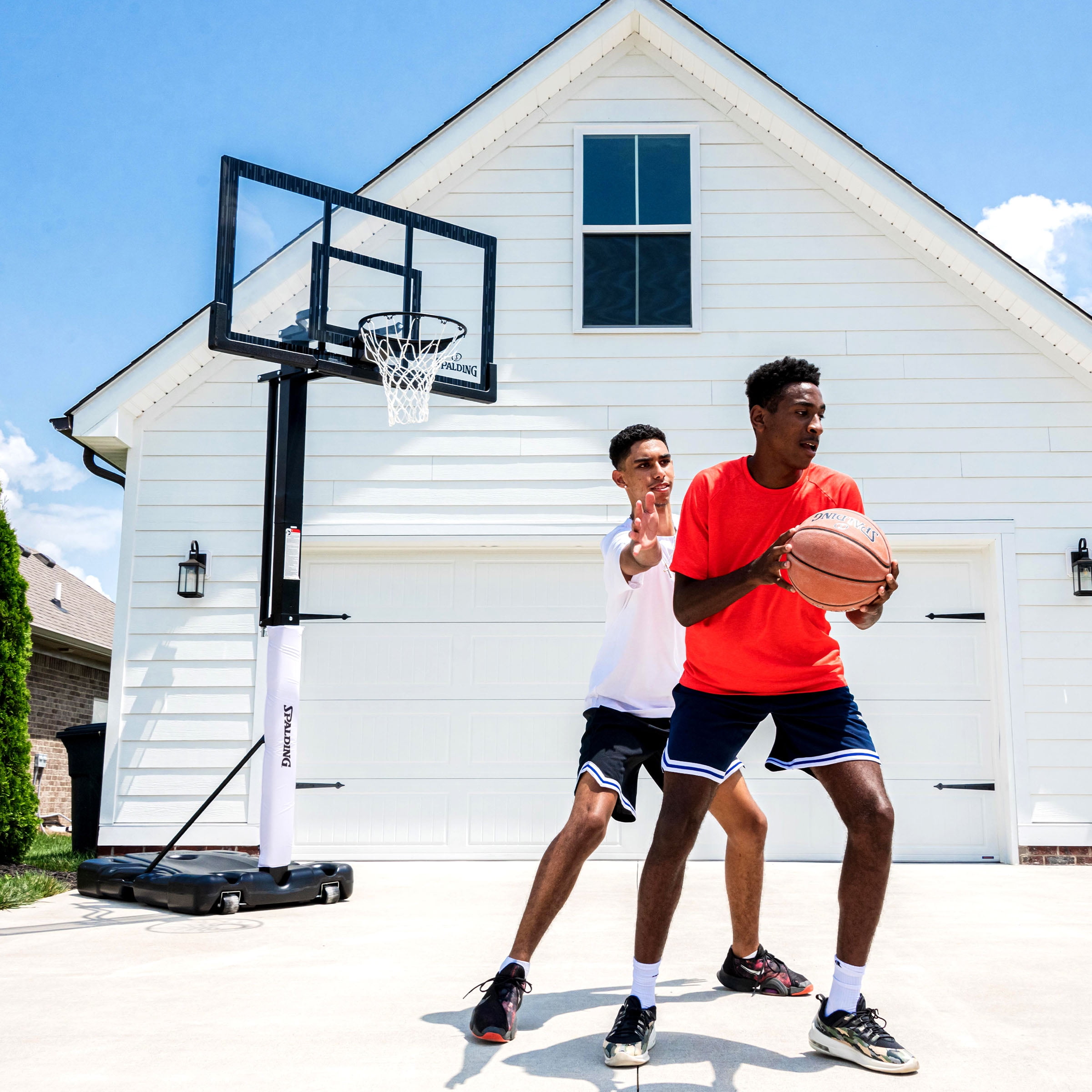 Spalding 60-Inch Portable Basketball Hoop System with Acrylic Backboard and Adjustable Height (Black/White, 60 in) b5ysn