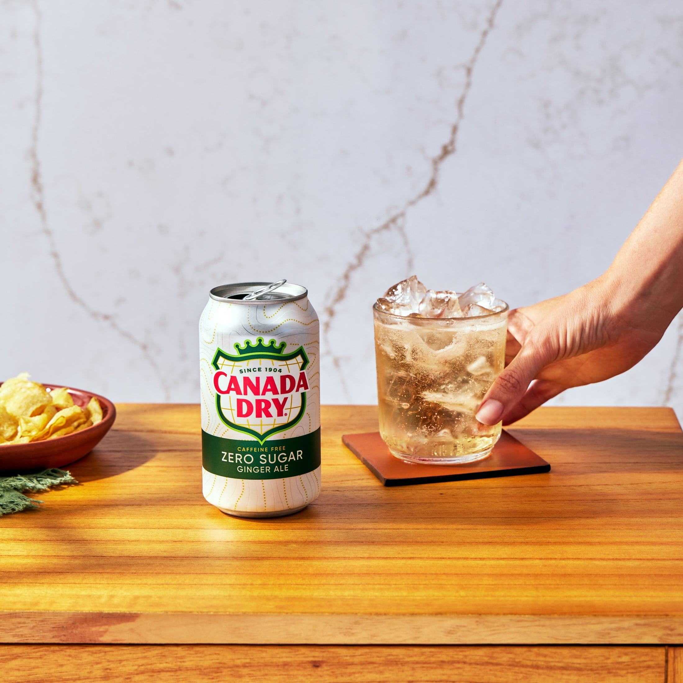 Canada Dry Ginger Ale Zero Sugar Soda, Caffeine Free, Refreshing Carbonated Beverage (12 fl oz, 12 Pack) cscmh