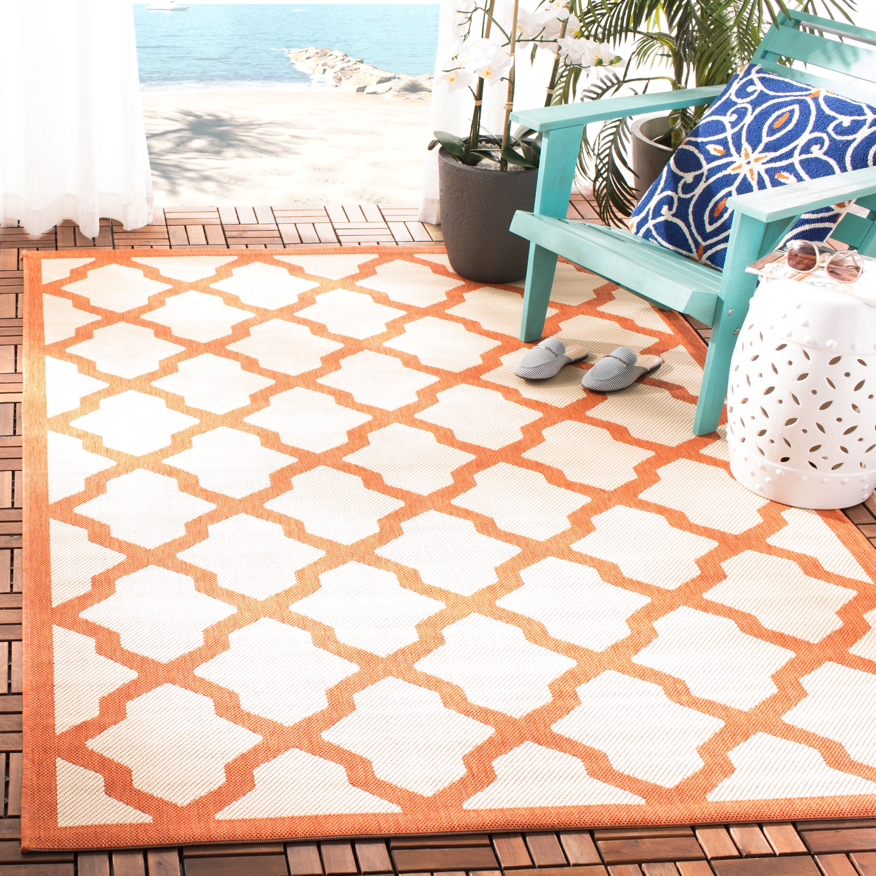Safavieh Courtyard Amber Geometric Indoor/Outdoor Area Rug (Beige/Terracotta, 5 ft 3 in x 7 ft 7 in) fo7mt