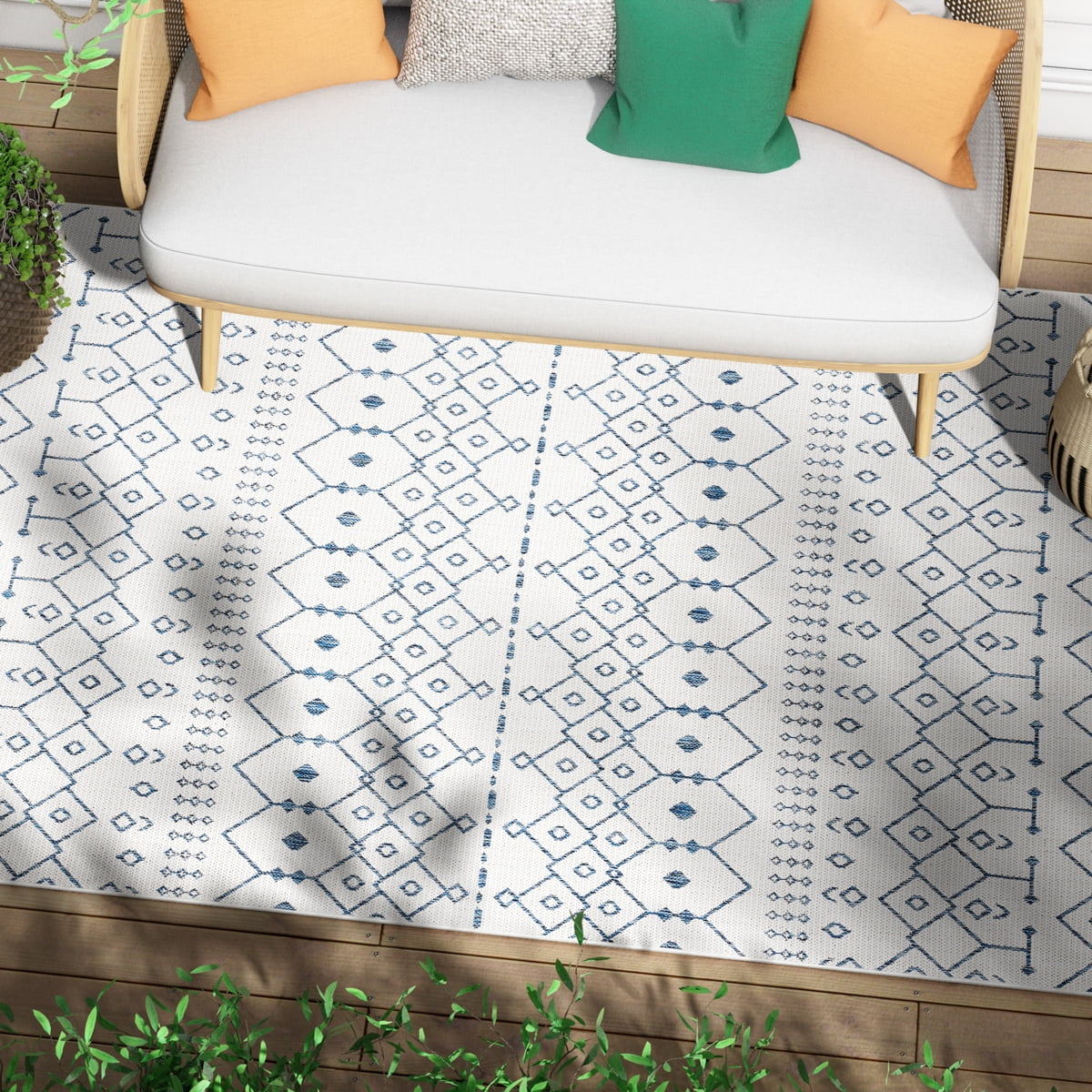 Well Woven Medusa Nordic Lattice Pattern Outdoor Area Rug (Light Blue, 2 ft 3 in x 3 ft 11 in) q1w49