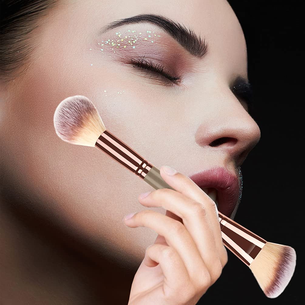 Levamdar Dual-Ended Contour Highlight Makeup Brush for Foundation and Concealer Blending (1 Piece) io134