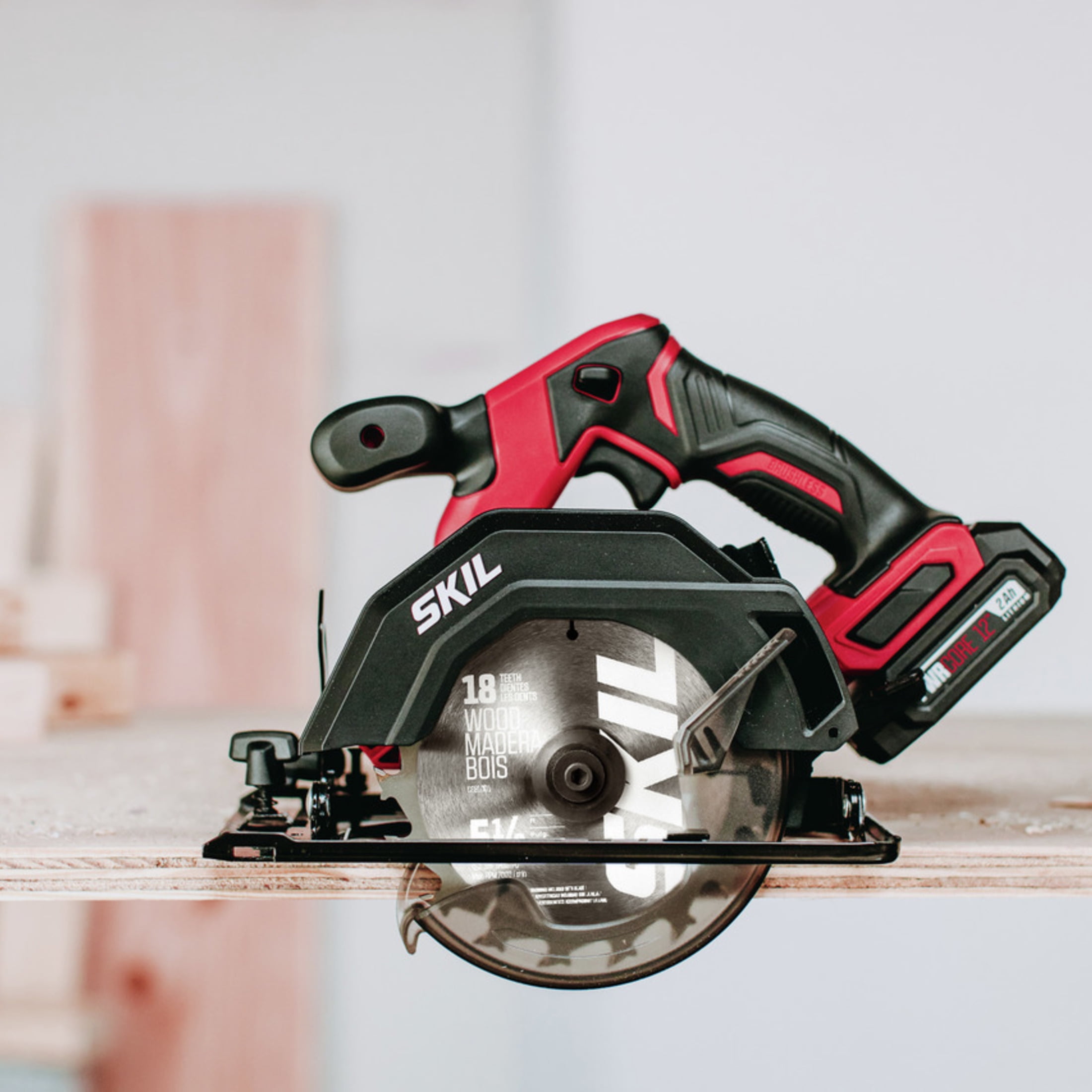 SKIL PWRCore 12V Cordless Circular Saw Kit with 4Ah Battery and PWRJump Charger (12V, 4Ah) 7sg38