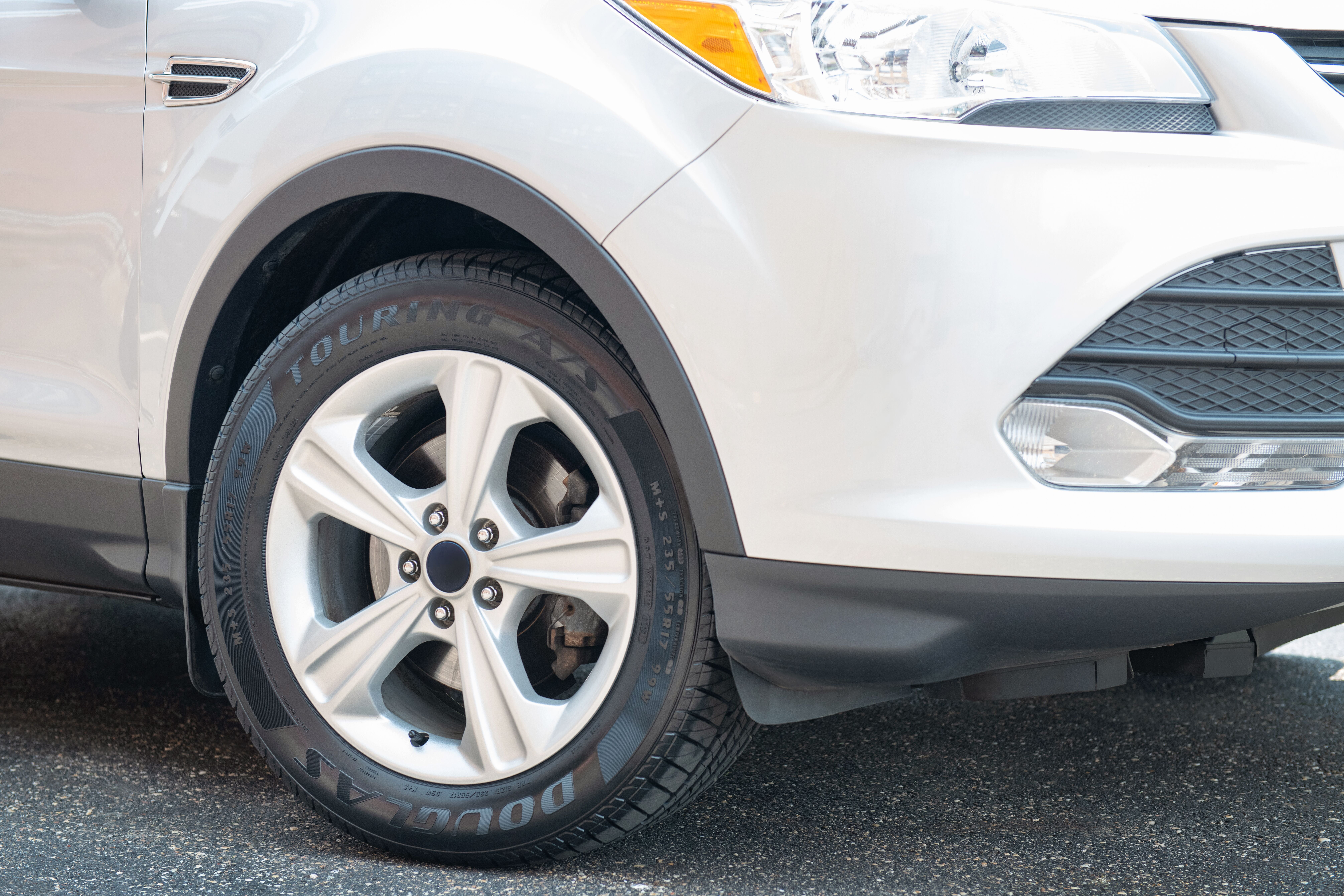 Douglas Touring A/S All-Season Tire (Black, 225/65R17) z61yq