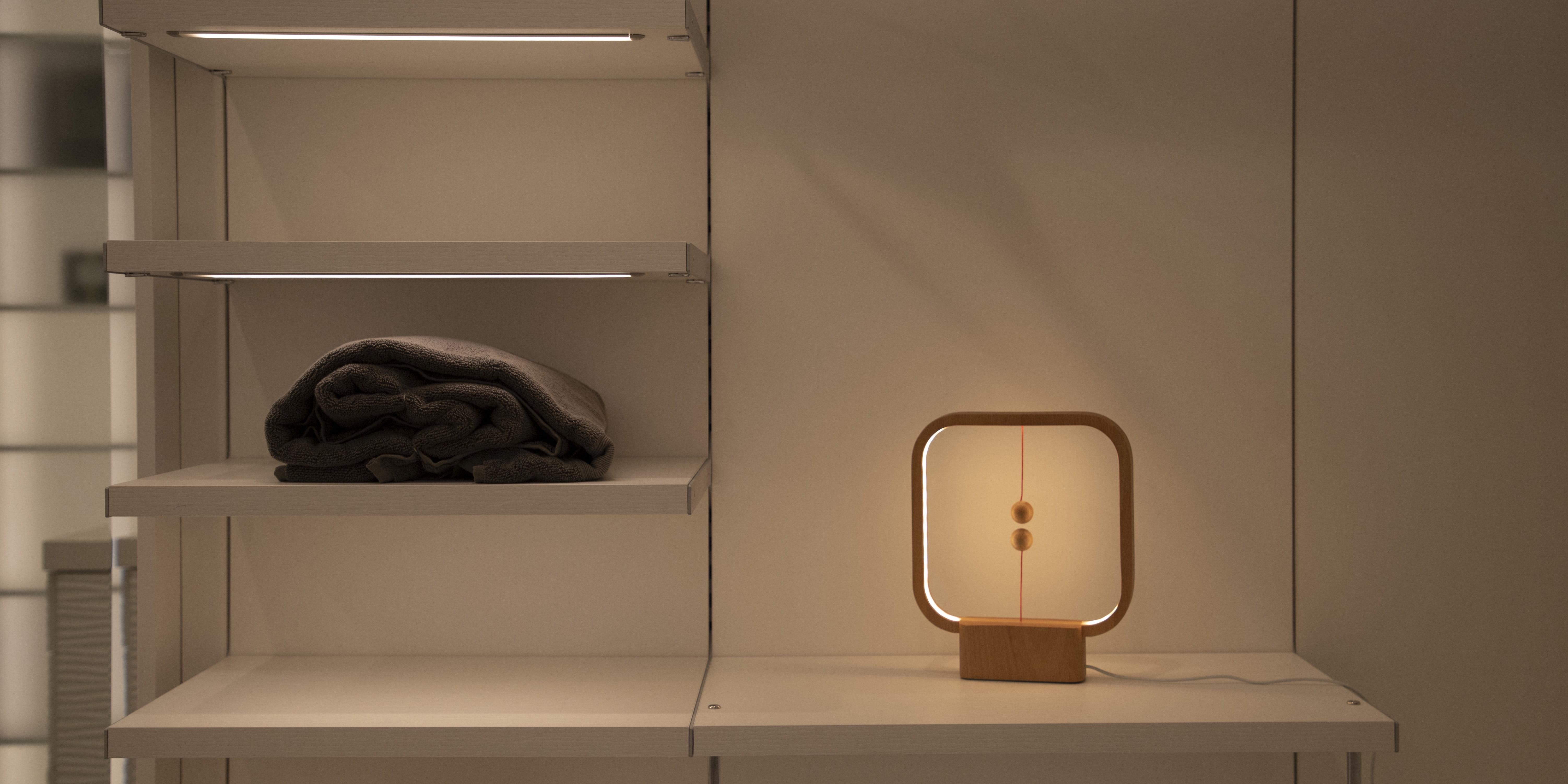 DesignNest Heng Balance Desk Lamp Square (Light Wood, 15.75 in) 2bp1o