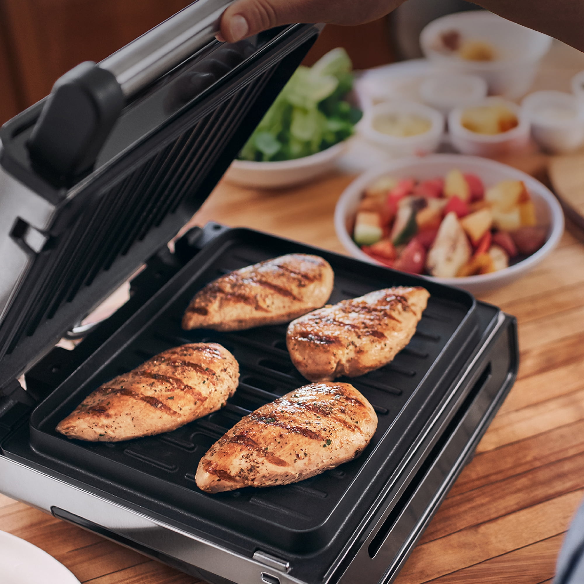 George Foreman Electric Indoor Grill, Smokeless Contact Grilling with Removable Plates (Silver, 90 sq in) jdmso