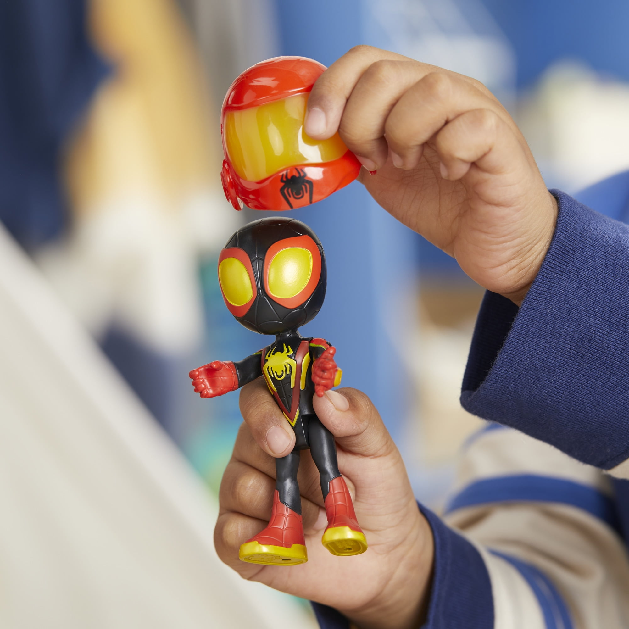Spidey and His Amazing Friends Web-Spinners Miles Morales Drill Spinner Toy Car (4 in Figure) lzs99