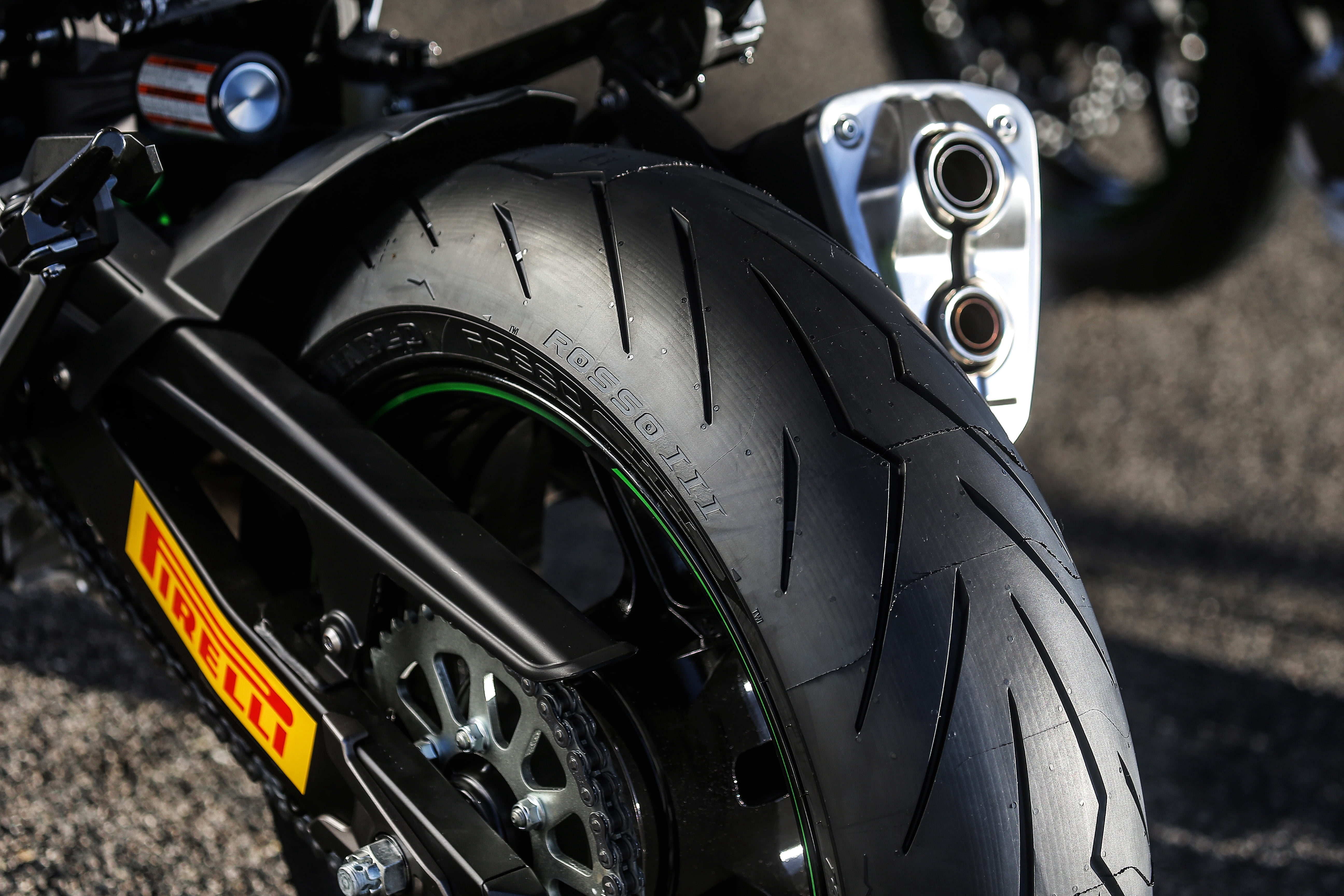 Pirelli Diablo Rosso III Rear Motorcycle Tire (Black, 150/60ZR17) 8x4ae
