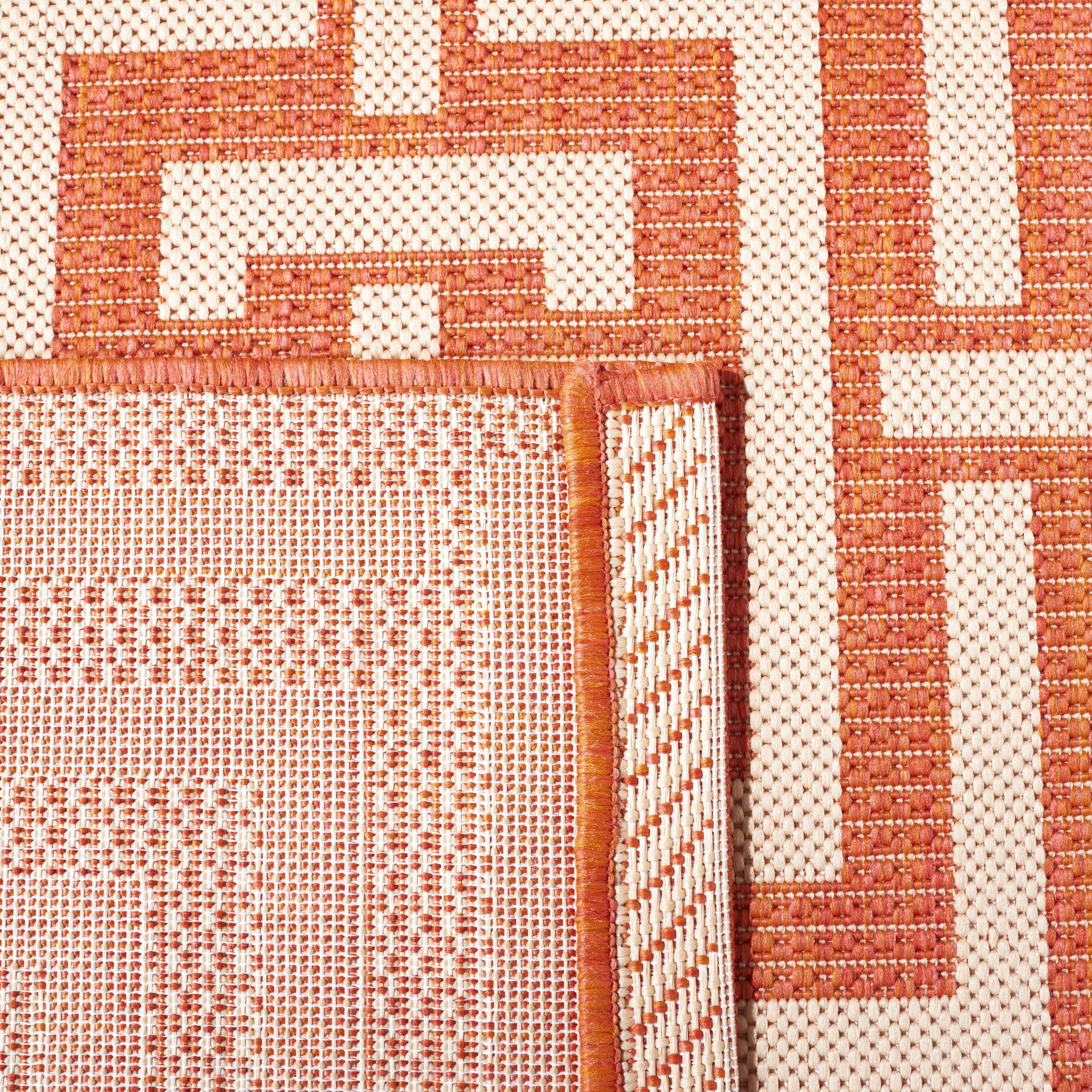 Safavieh Courtyard Ariana Geometric Indoor/Outdoor Area Rug (Terracotta/Cream, 5 ft 3 in x 7 ft 7 in) knixq