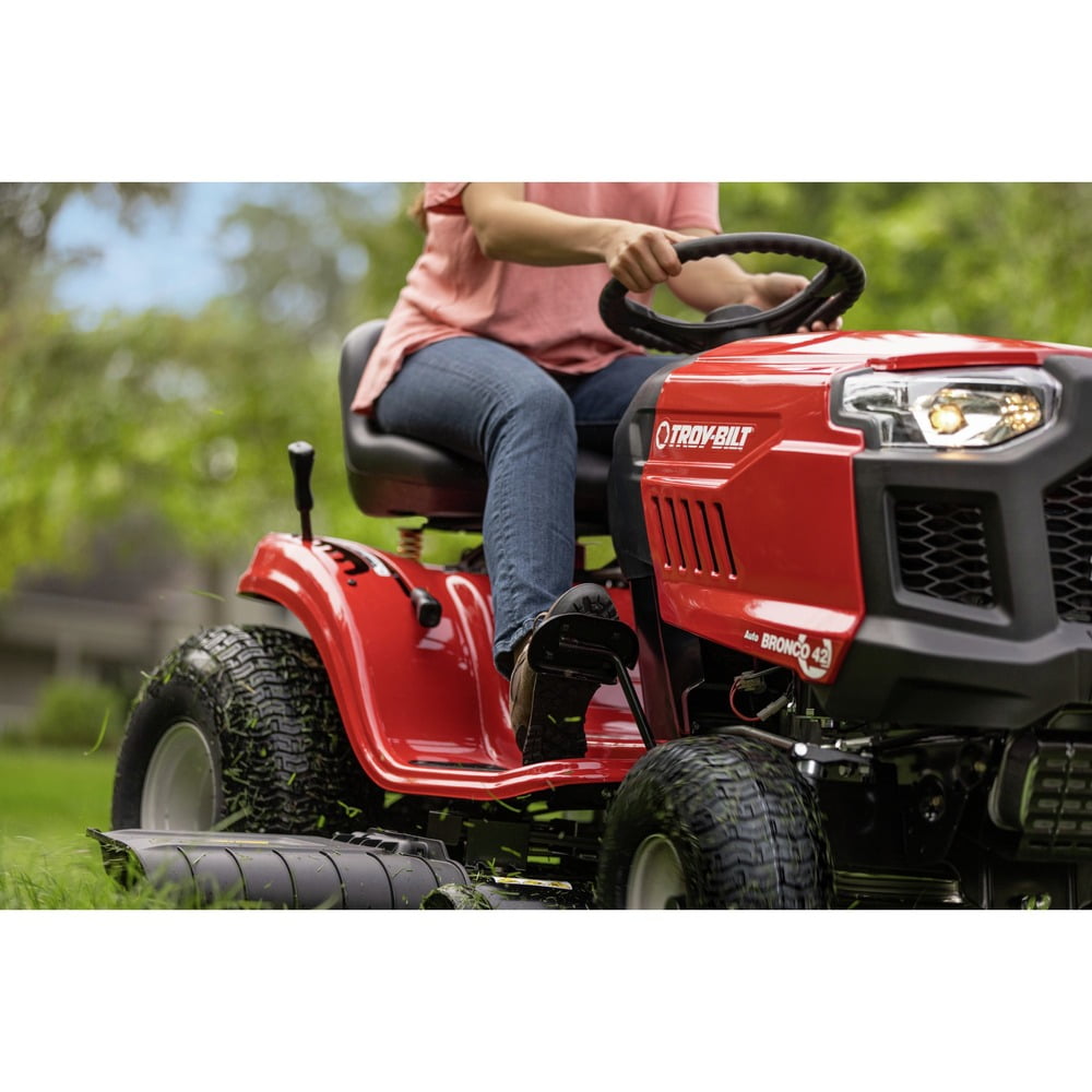 Troy-Bilt Bronco 42 in. Riding Gas Lawn Mower (547cc Engine, 42 in. Cutting Deck) helju