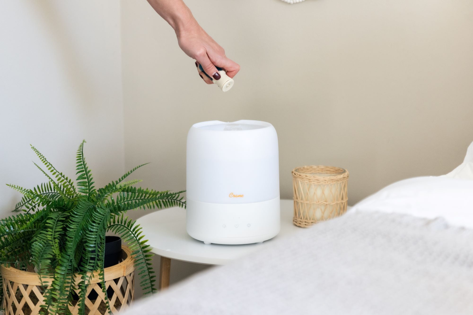 Crane USA 3-in-1 Cool Mist Humidifier, Portable Aroma Diffuser with Night Light (White, 0.5 Gallon) vzjkj