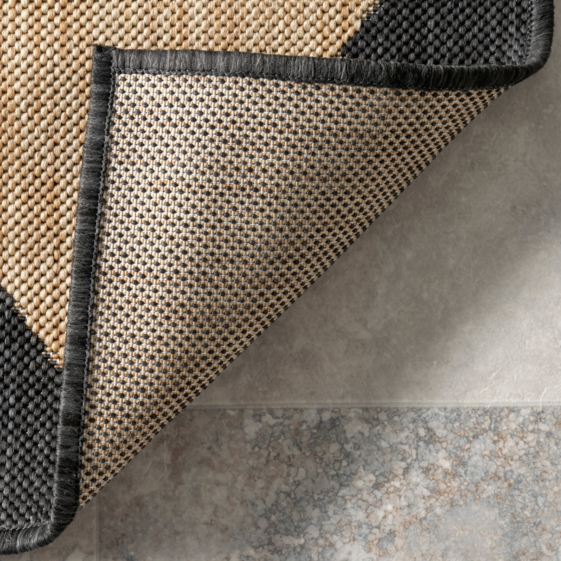 nuLOOM Sabina Diamond Trellis Indoor/Outdoor Area Rug (Dark Grey, 2 ft x 3 ft) 5sbbp