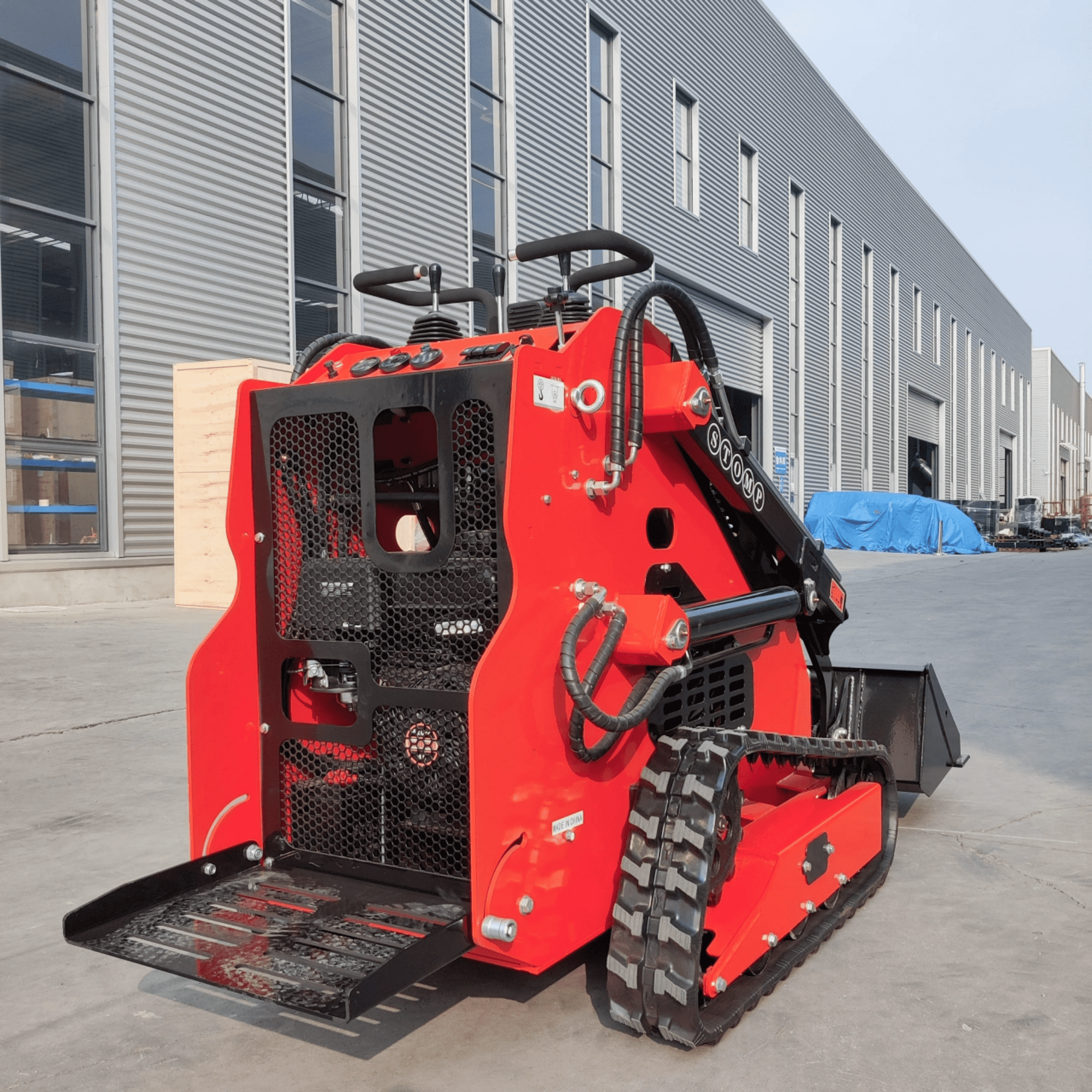 TYPHON STOMP 507 Mini Skid Steer Loader, Heavy-Duty Compact Track Loader for Landscaping and Construction (1,760 lb Capacity) kpqcx