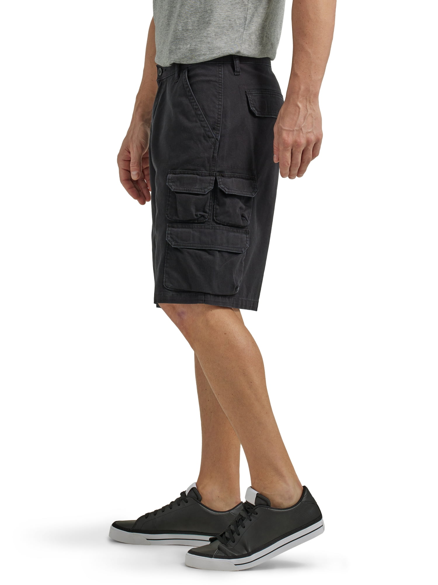 Wrangler Men's Relaxed Fit Multi-Pocket Cargo Shorts with Stretch (Black, 30-50) rxsjh