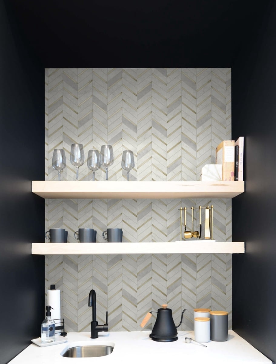 NextWall Metallic Gold & Pearl Gray Chevron Marble Tile Peel and Stick Wallpaper (Gold, 20.5 in. x 18 ft.) mrzf3