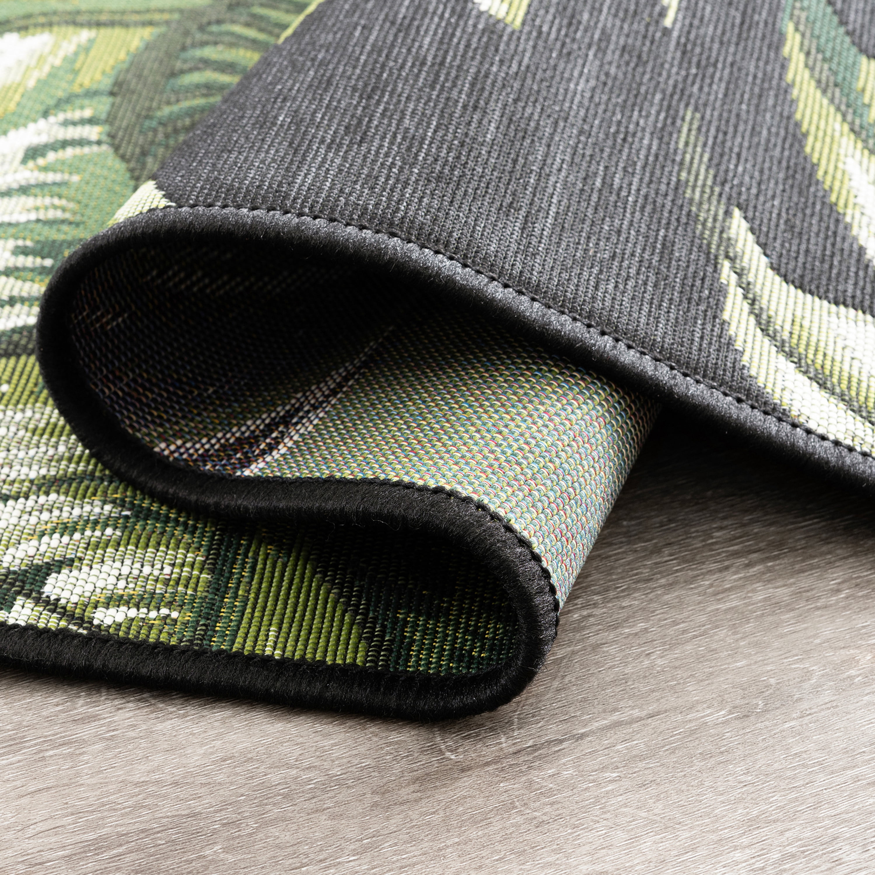 Bliss Rugs Transitional Outdoor Area Rug (Black and Green, 5 ft x 7 ft) zanwh