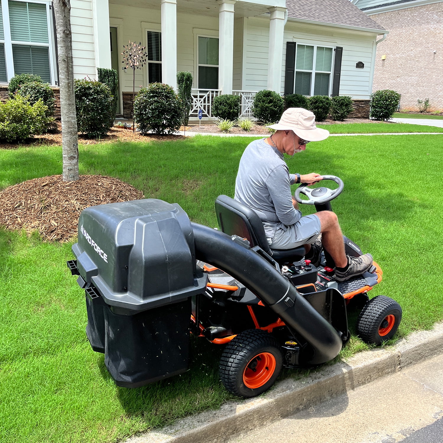 Merotec 48V Rear Engine Riding Lawn Mower (38 in Deck, Electric) gnngc