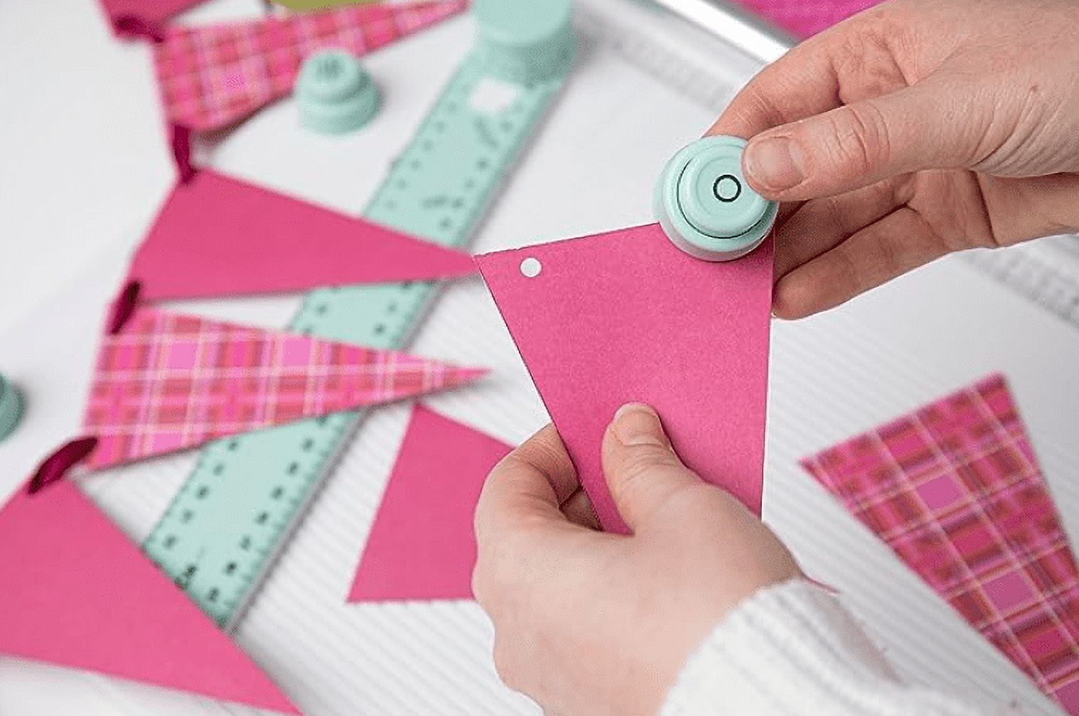 Sizzix Scoring Board and Trimmer Papercraft Tool for Precise Cutting and Folding (12 in x 12 in) ul7ty