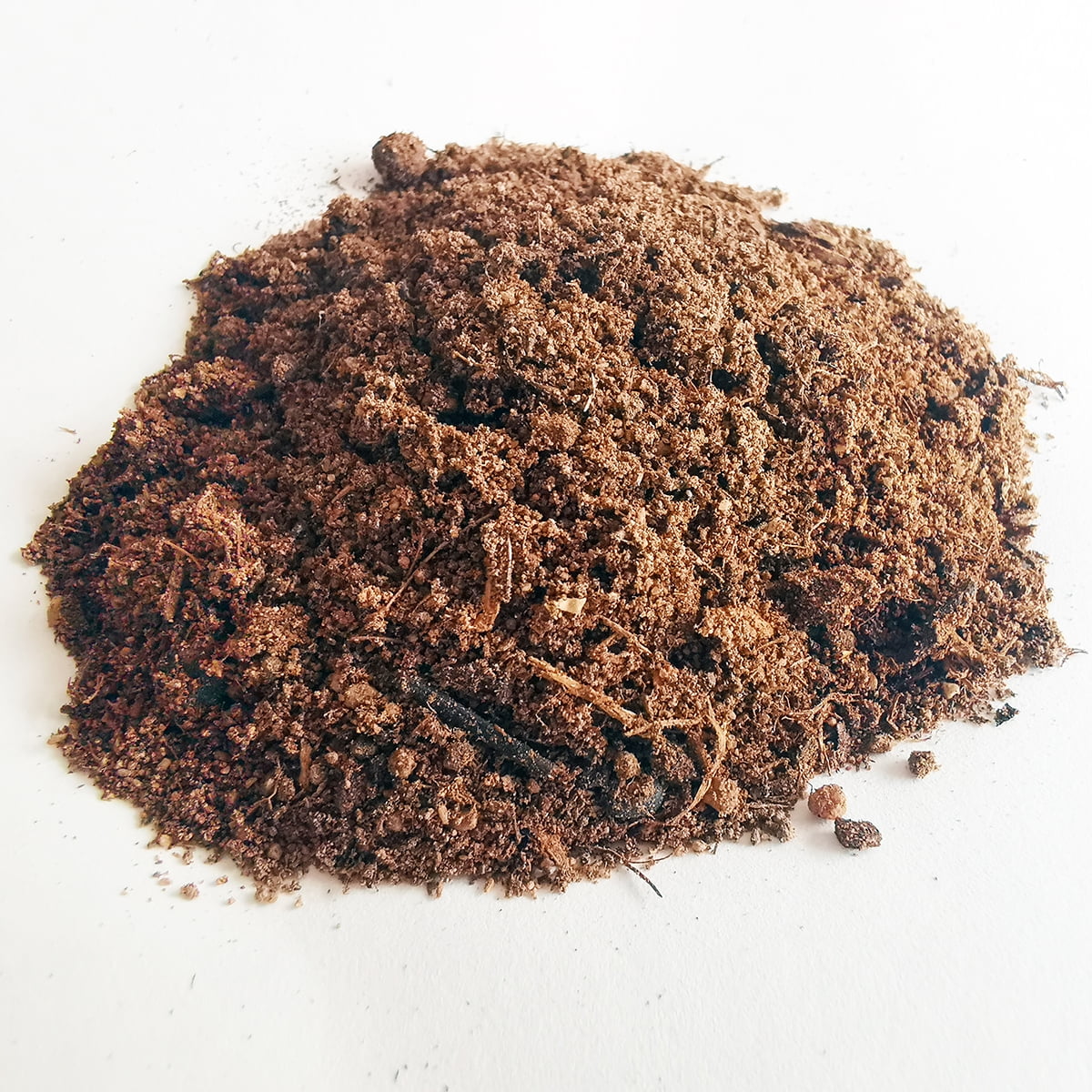 Fishnure Organic Compost Fertilizer for Indoor and Outdoor Plants (8 lb) px1yy
