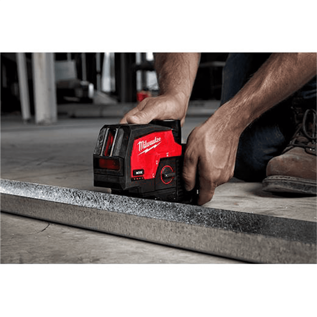 Milwaukee M12 Green Cross Line and Plumb Points Laser Kit (Green, 125 ft Range) wlkf4