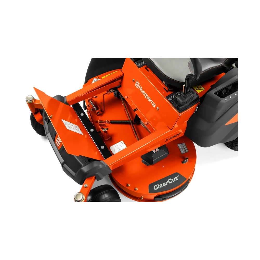 Husqvarna Zero Turn Lawn Mower with 42 in ClearCut Fabricated Deck (21.5 HP, 726cc V-Twin Engine) gpfm2
