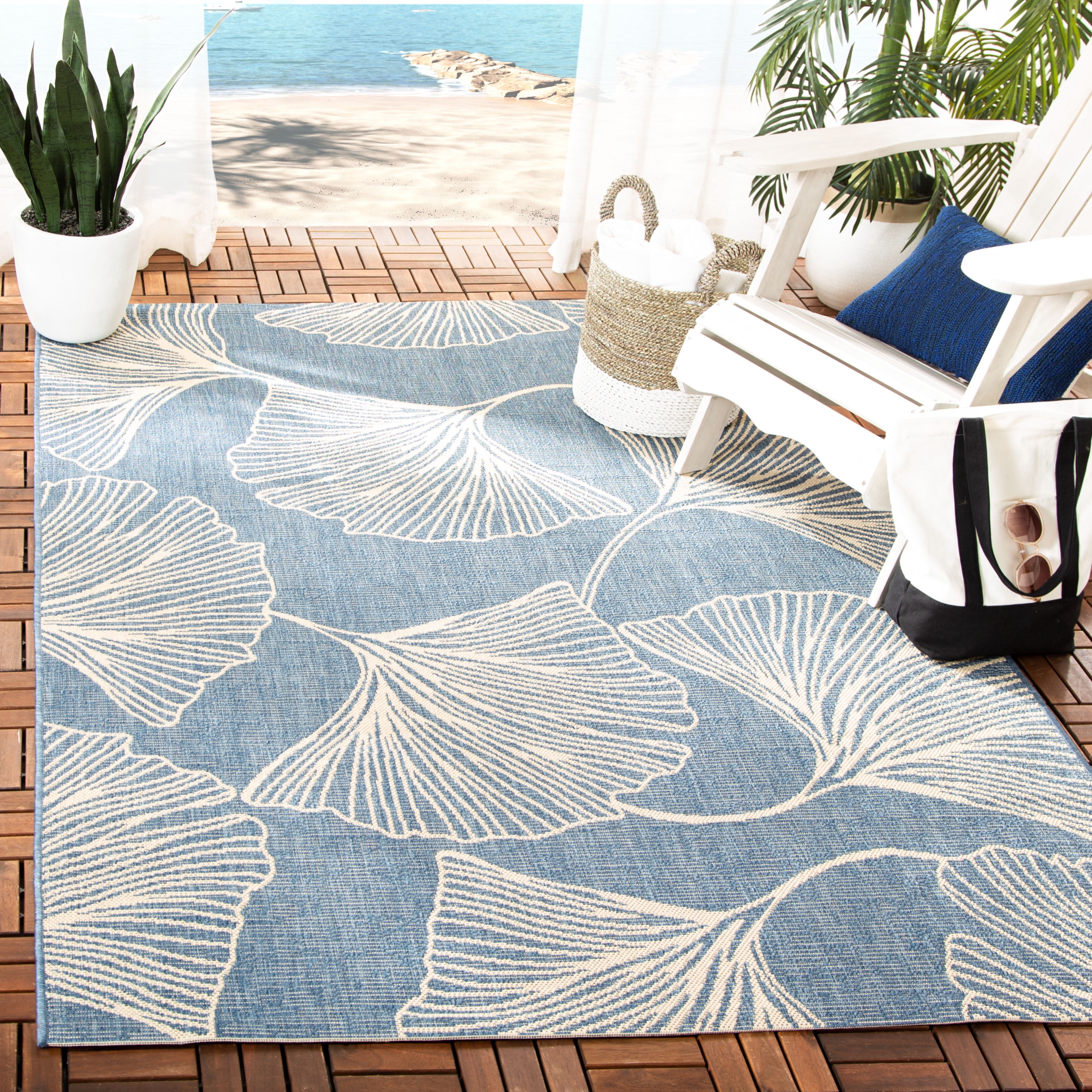 Safavieh Courtyard Jeneka Distressed Indoor/Outdoor Area Rug (Blue/Light Beige, 5 ft 3 in x 7 ft 7 in) scq8c