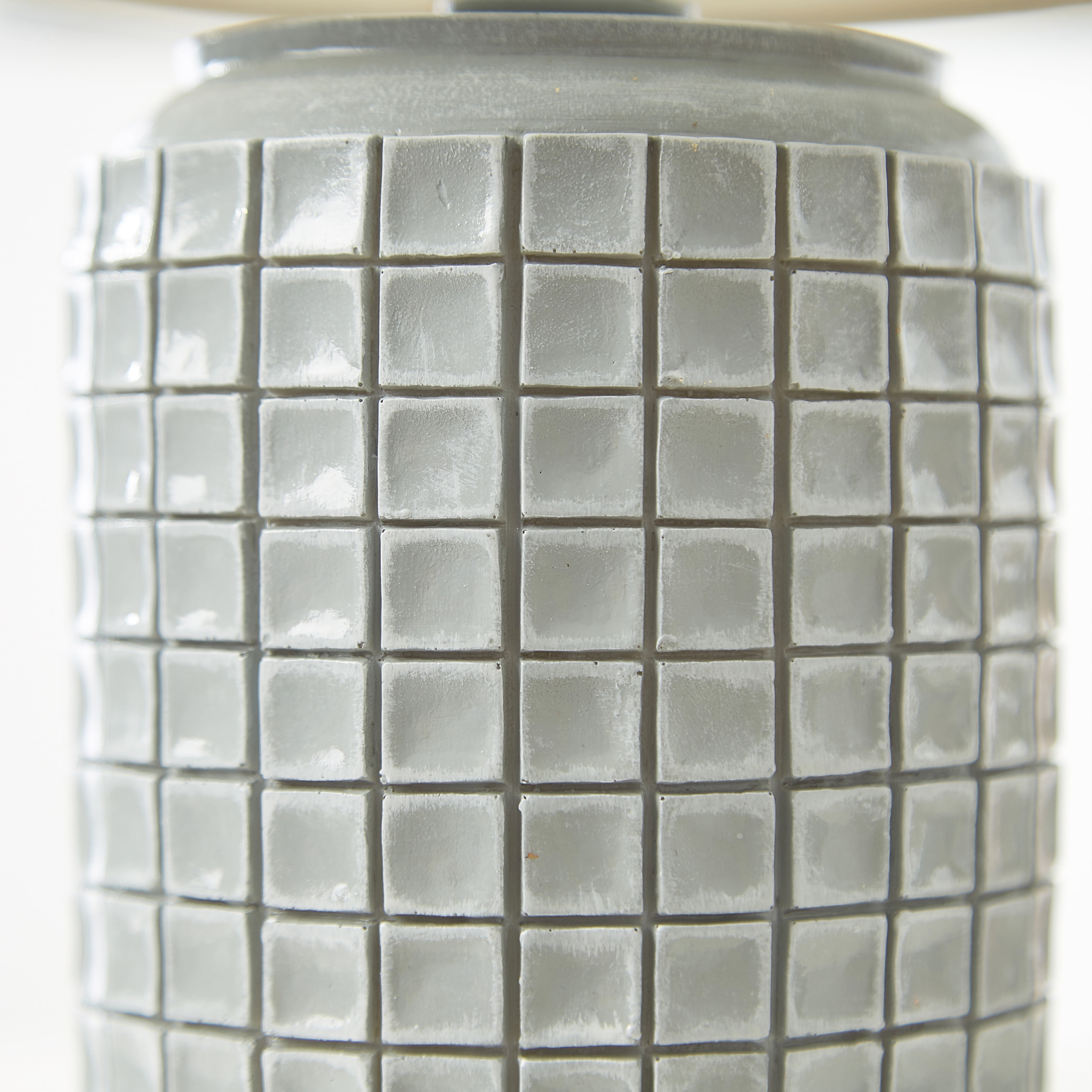 Urban Shop Mosaic Ceramic Table Lamp (White, 12 in) ugpoo