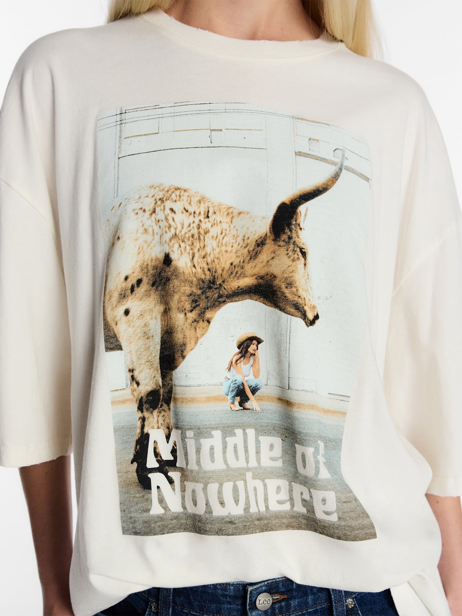 Kacey Lee Women's Middle of Nowhere Graphic Tee, Relaxed Fit Cotton Crewneck (XS-XXL) iu1f7