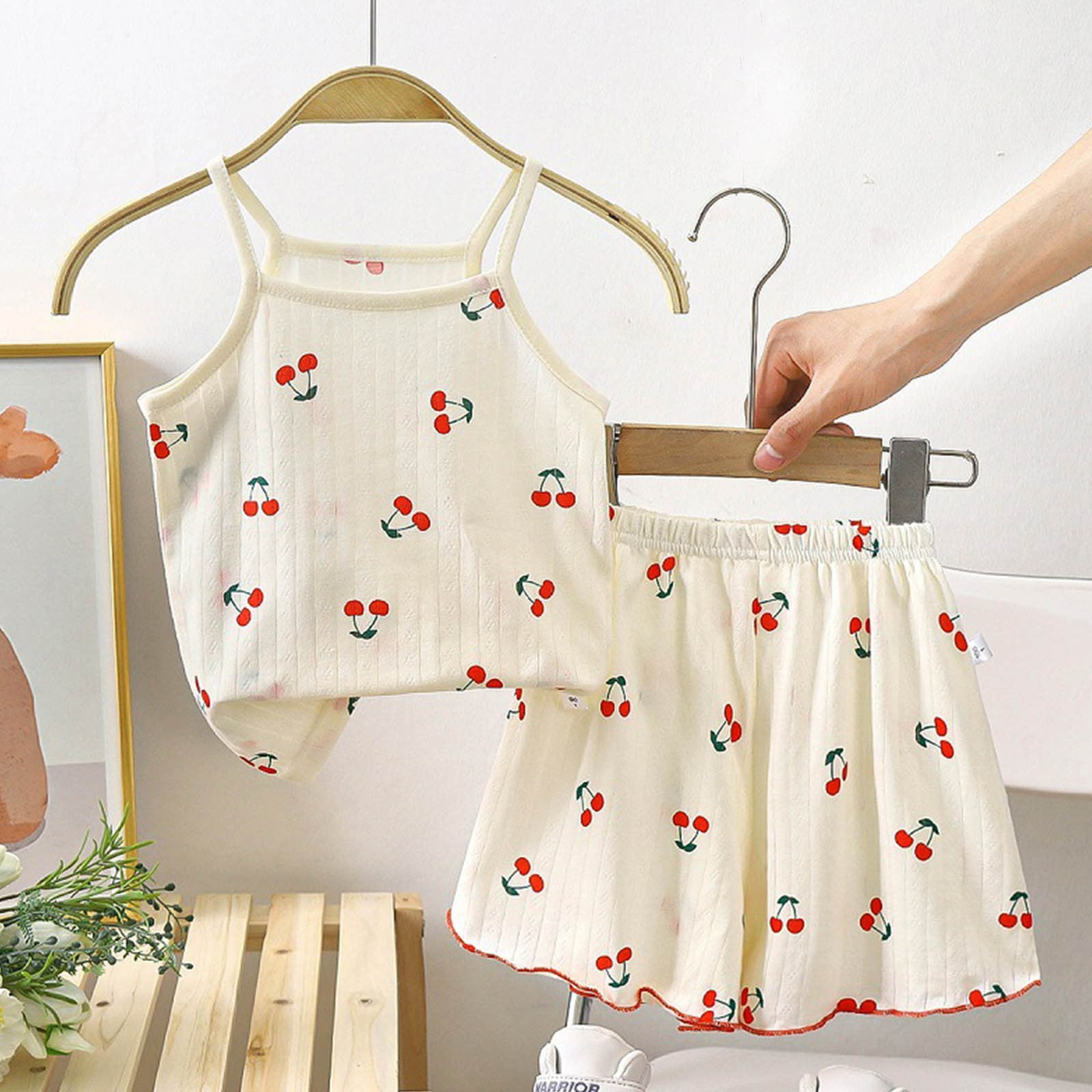 ATOGUTA Girls 2 Piece Sleeveless Tank Top and Shorts Summer Outfit Set (Khaki, 4-5T) 6e988