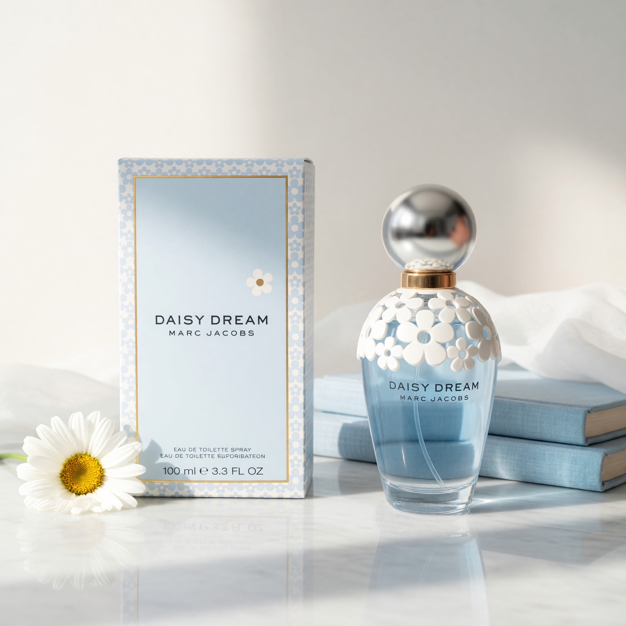Marc Jacobs Daisy Dream Eau De Toilette, Floral Fruity Fragrance for Women (3.4 oz) ghzxn