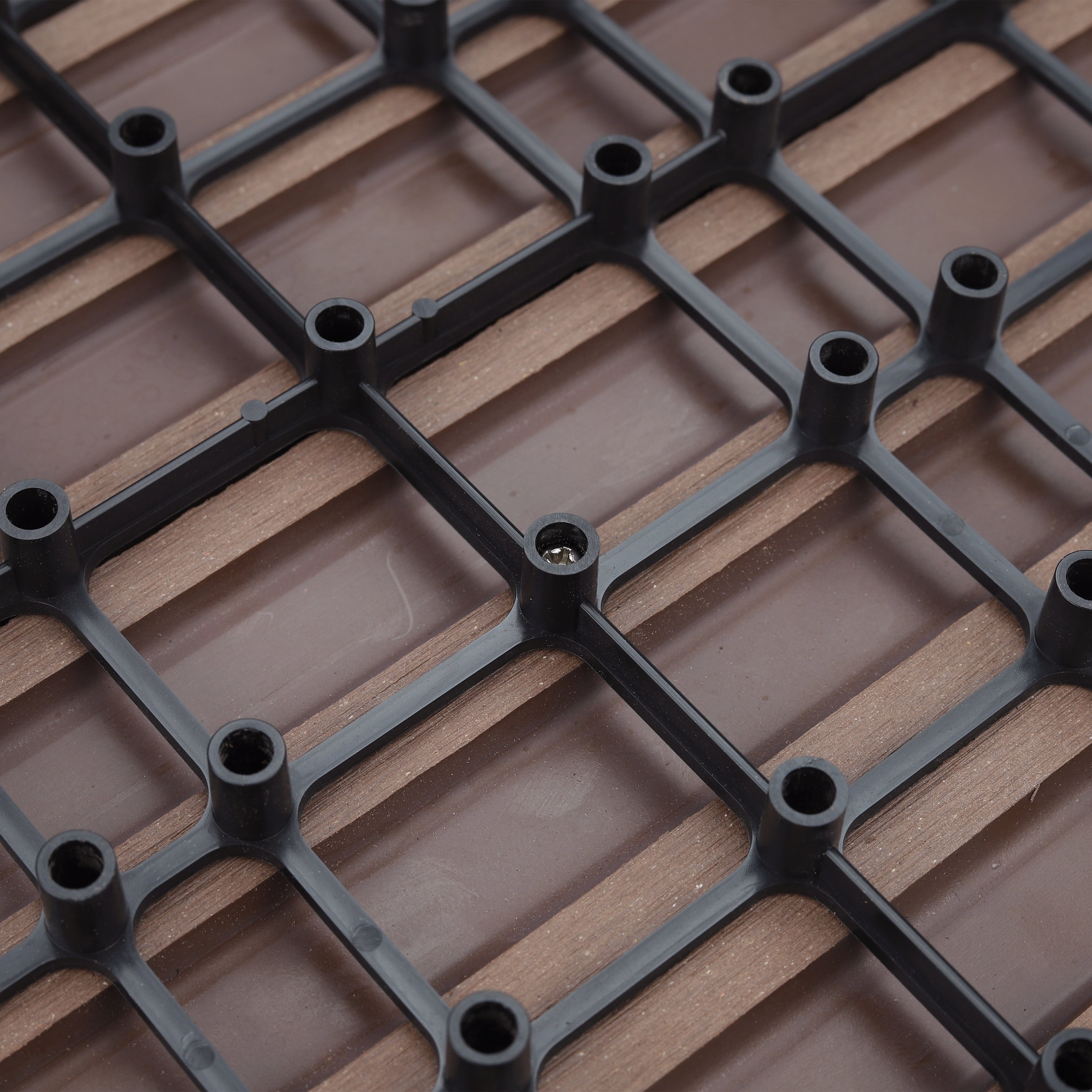 Design House Interlocking Wood Composite Deck Tiles (Russet Canyon Brown, 12 in x 12 in, 6-Pack) kihp4
