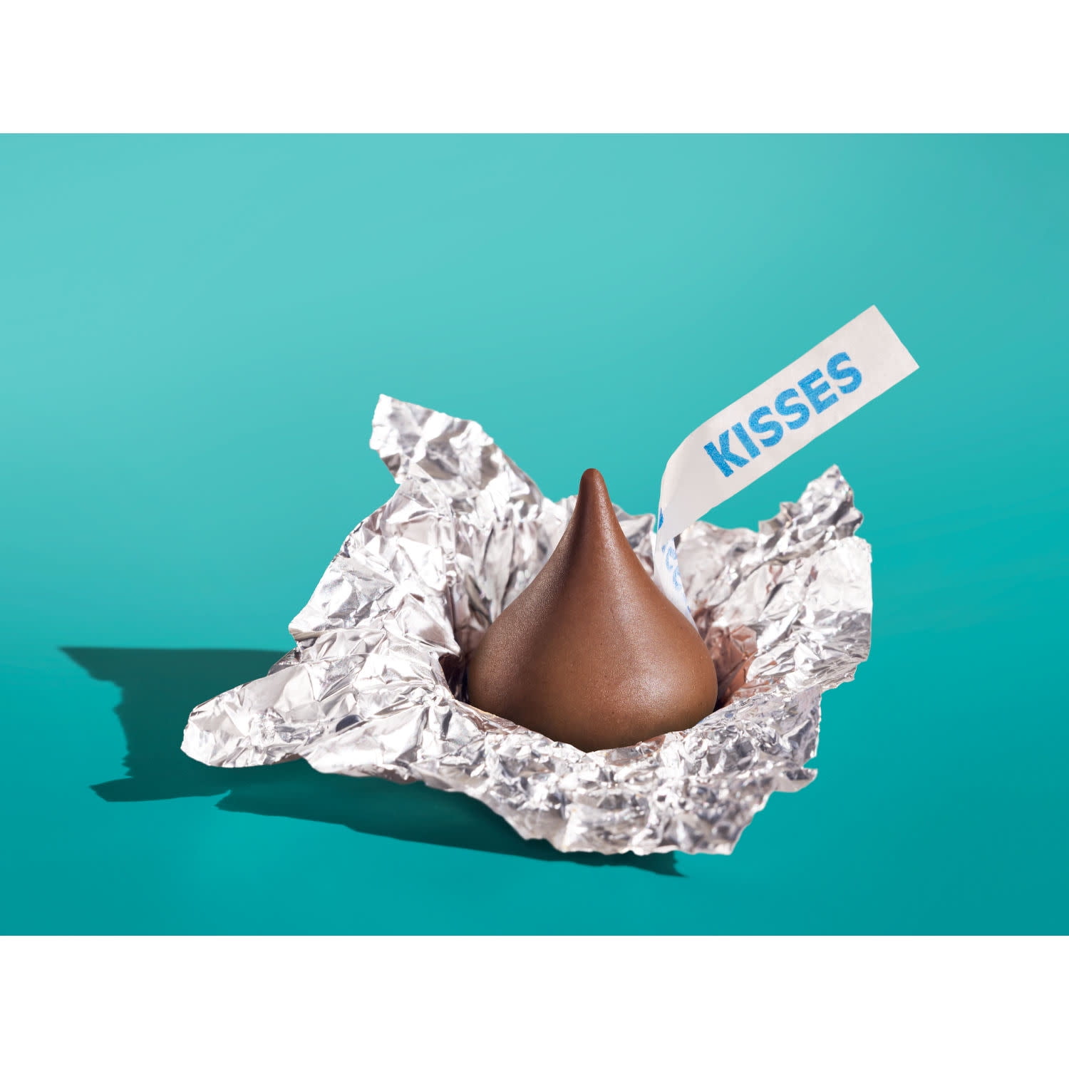 Hershey's Kisses Milk Chocolate Candy, Creamy Snack Treats (10.8 oz) c31zh