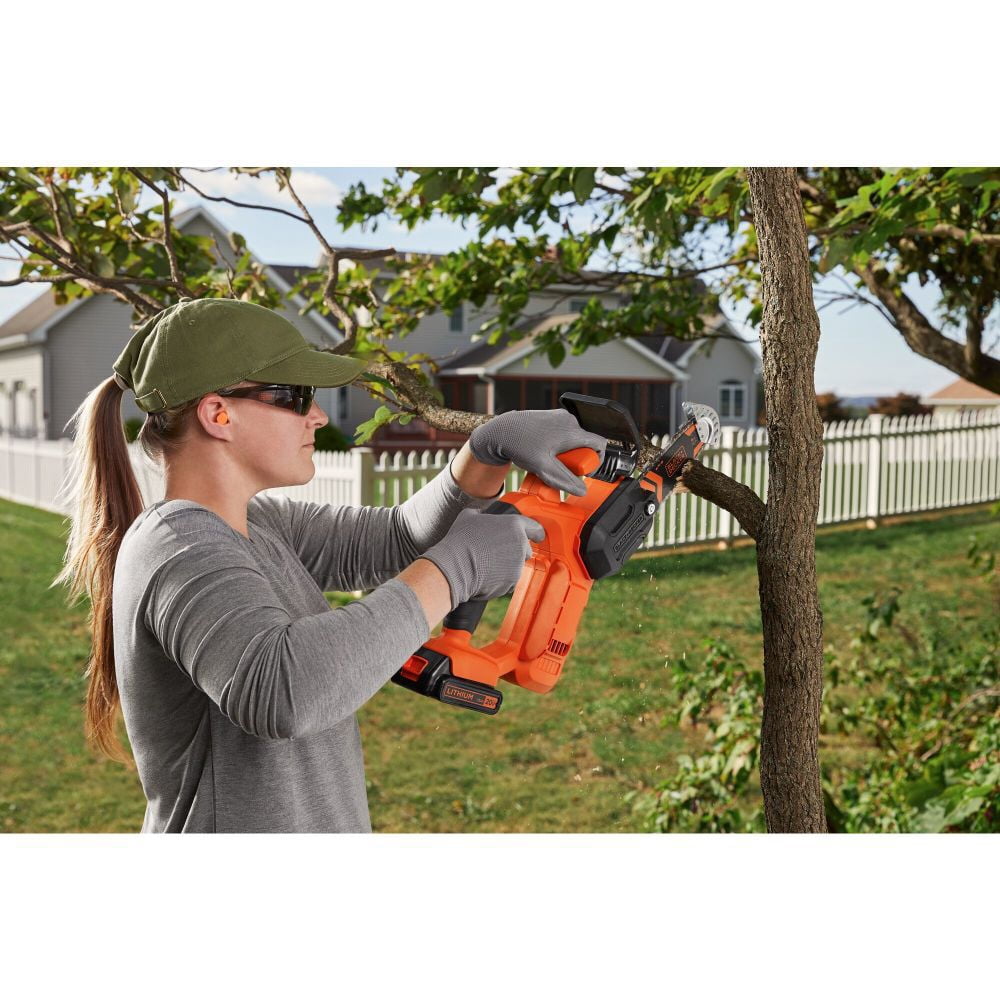 BLACK+DECKER 20V MAX Cordless Pruning Chainsaw Kit with 1.5 Ah Battery (6 in Bar) aezi2