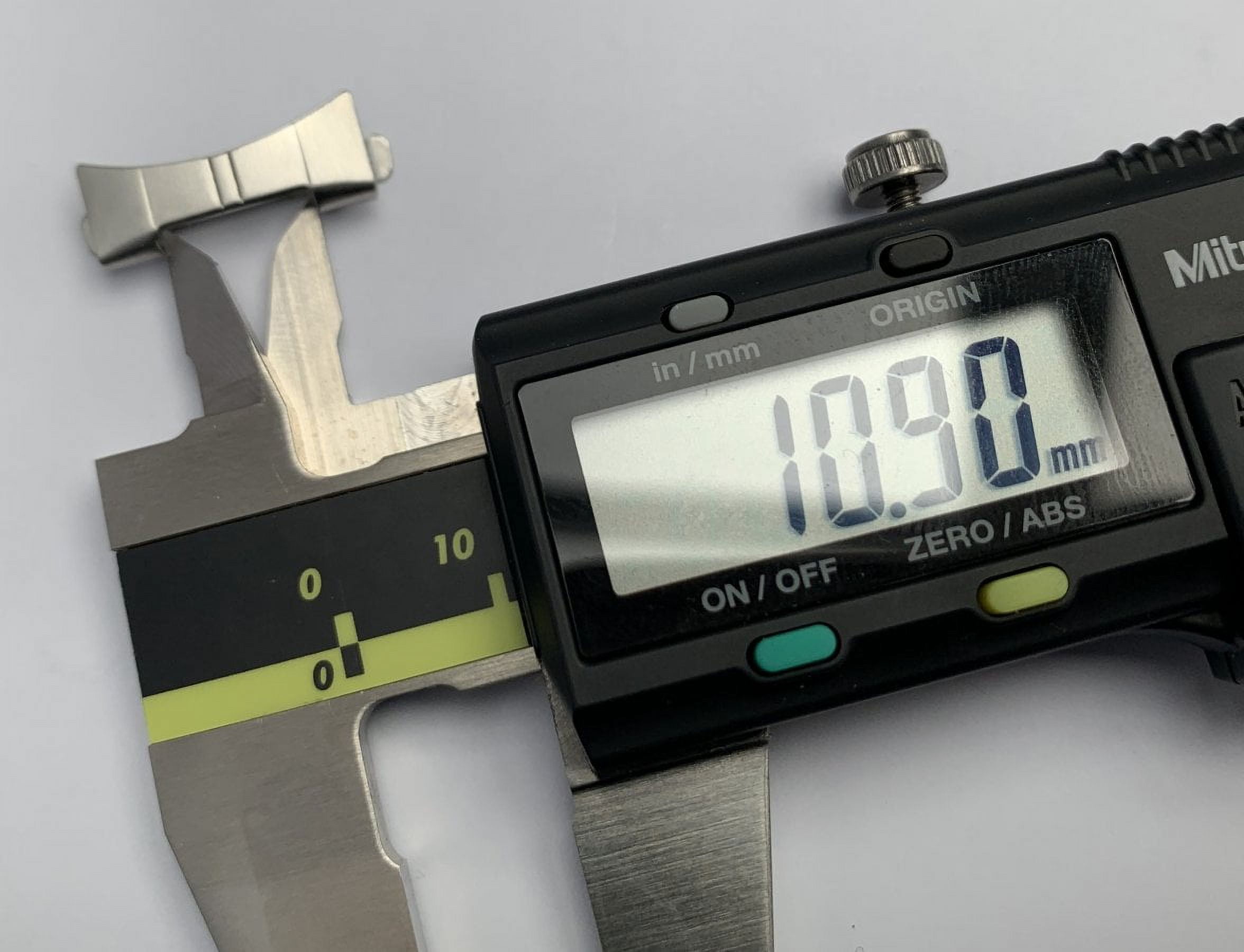 Mitutoyo 500-193-30 AOS Digital Caliper, Stainless Steel Precision Measuring Tool, Large LCD Display (0 to 12 in) za63d