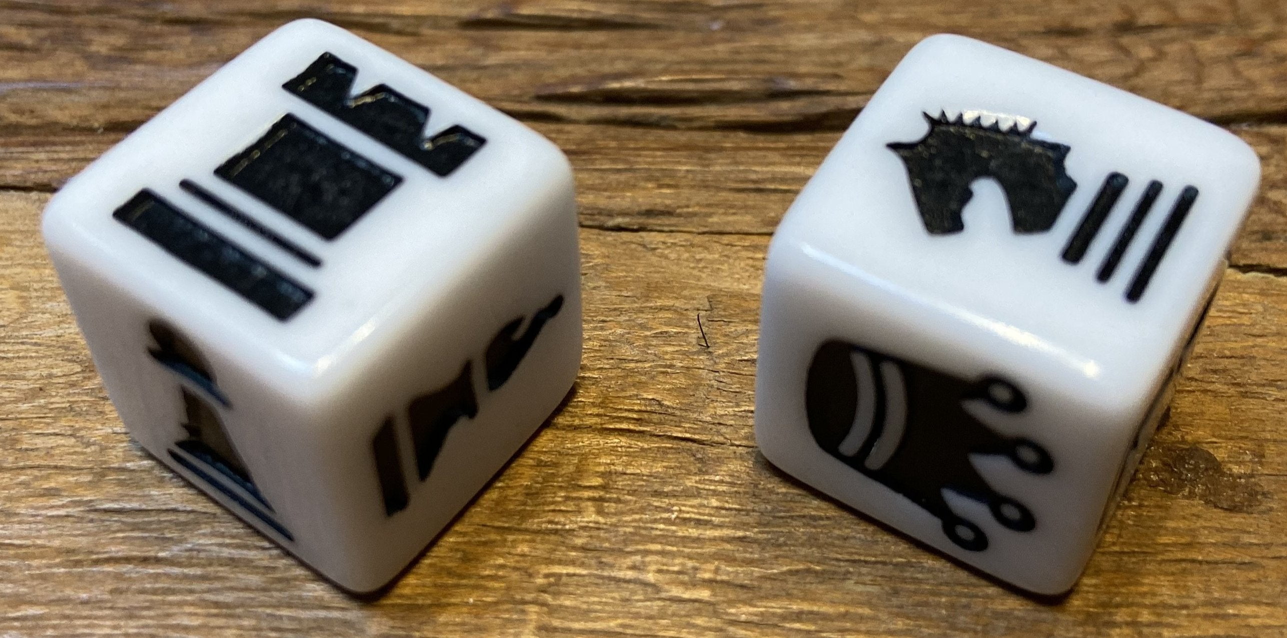WE Games Equalizer Chess Dice Set (2 Piece Set) yacpz