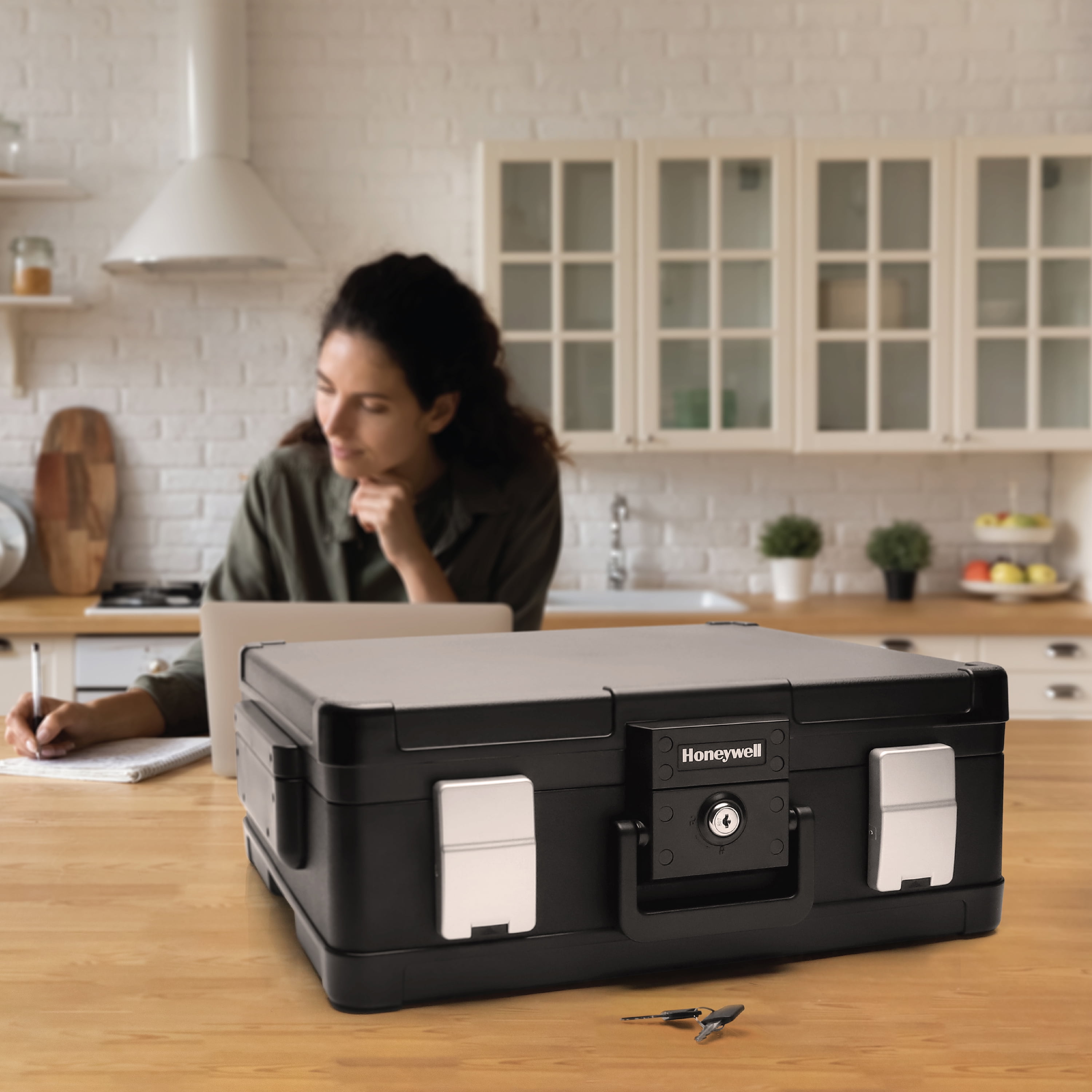 Honeywell Fire-Resistant Waterproof Security Chest with Key Lock (Black, 0.39 cu ft) zmo7s
