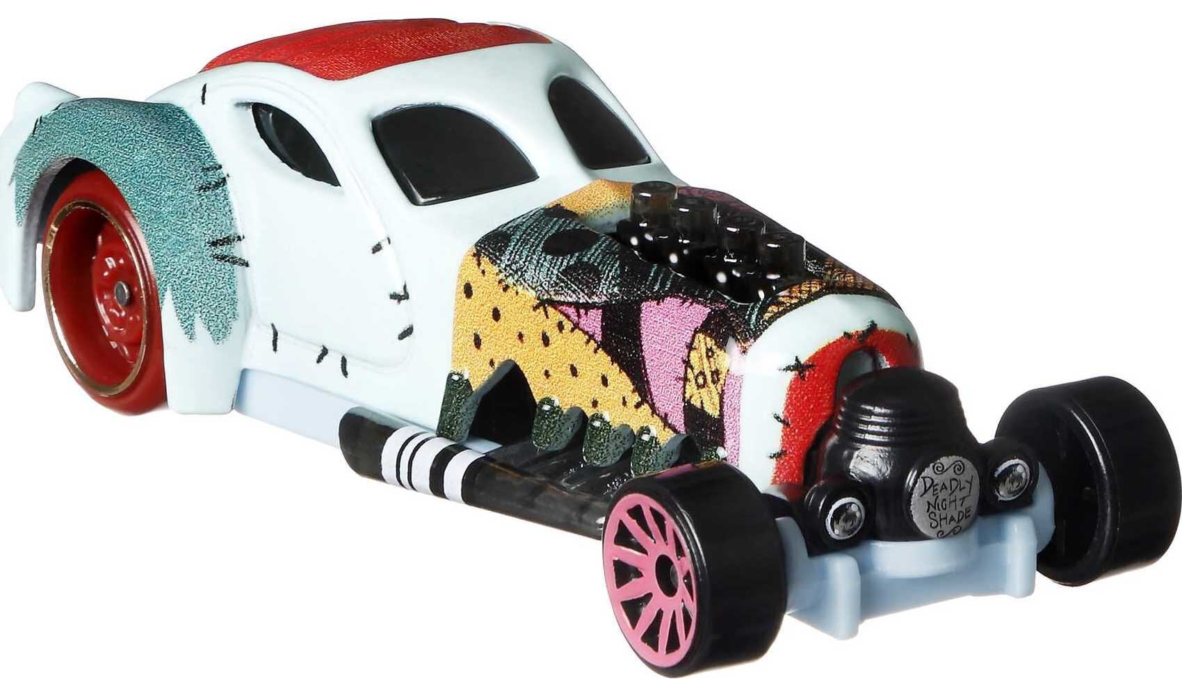 Hot Wheels Sally Character Car, The Nightmare Before Christmas Collectible Toy Vehicle (1:64 Scale) ynkxw
