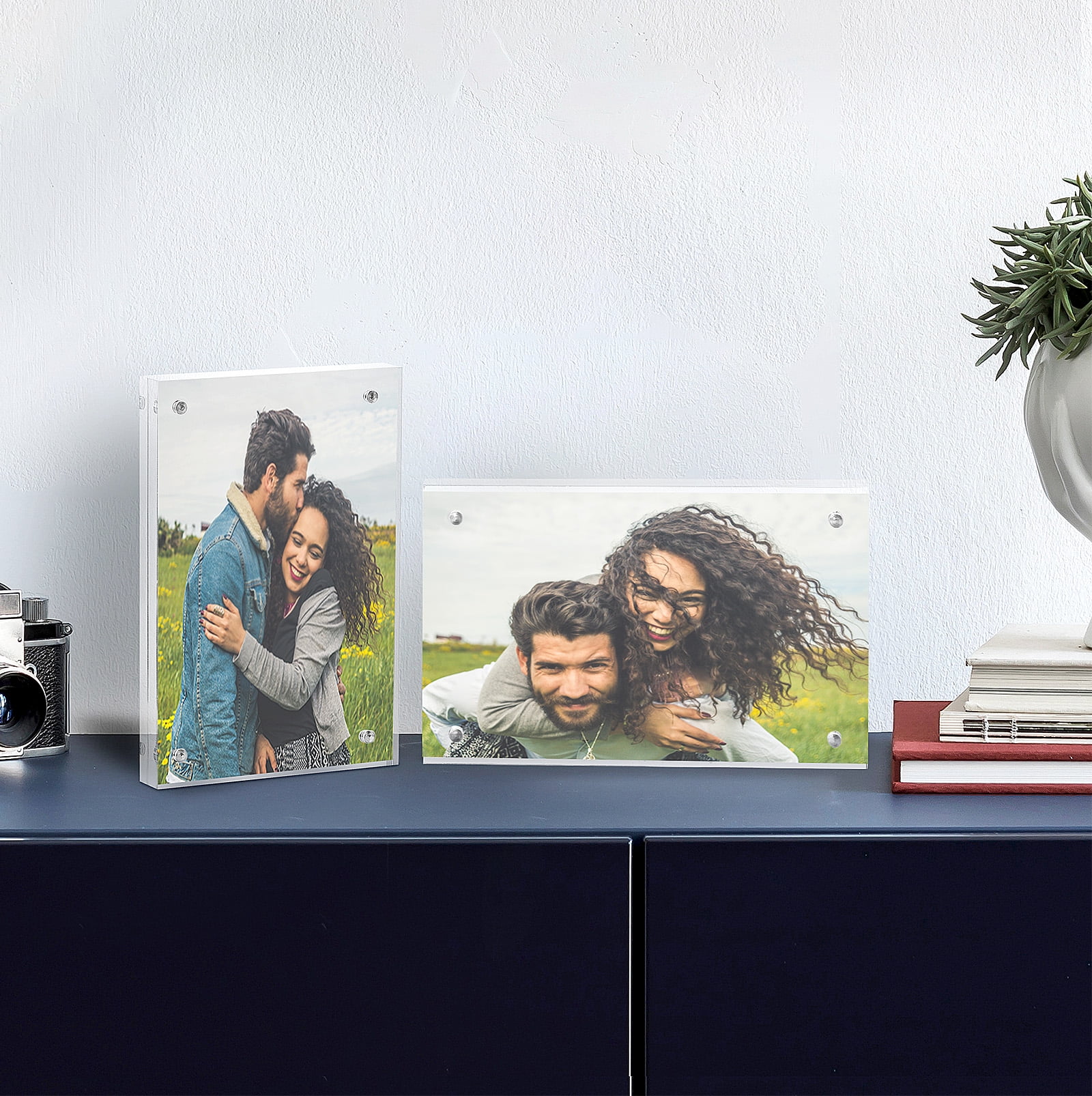 Sindcom 4x6 Acrylic Picture Frames, Double Sided Magnetic Floating Desktop Display (Clear, 3 Pack) lw2jr