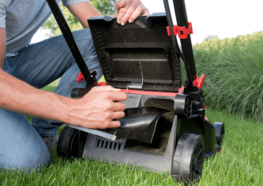 SKIL PWR CORE 20V 18-Inch Cordless Lawn Mower, Brushless Push Mower with (2) 4.0Ah Batteries and Charger (Red, 18 in) clz4y