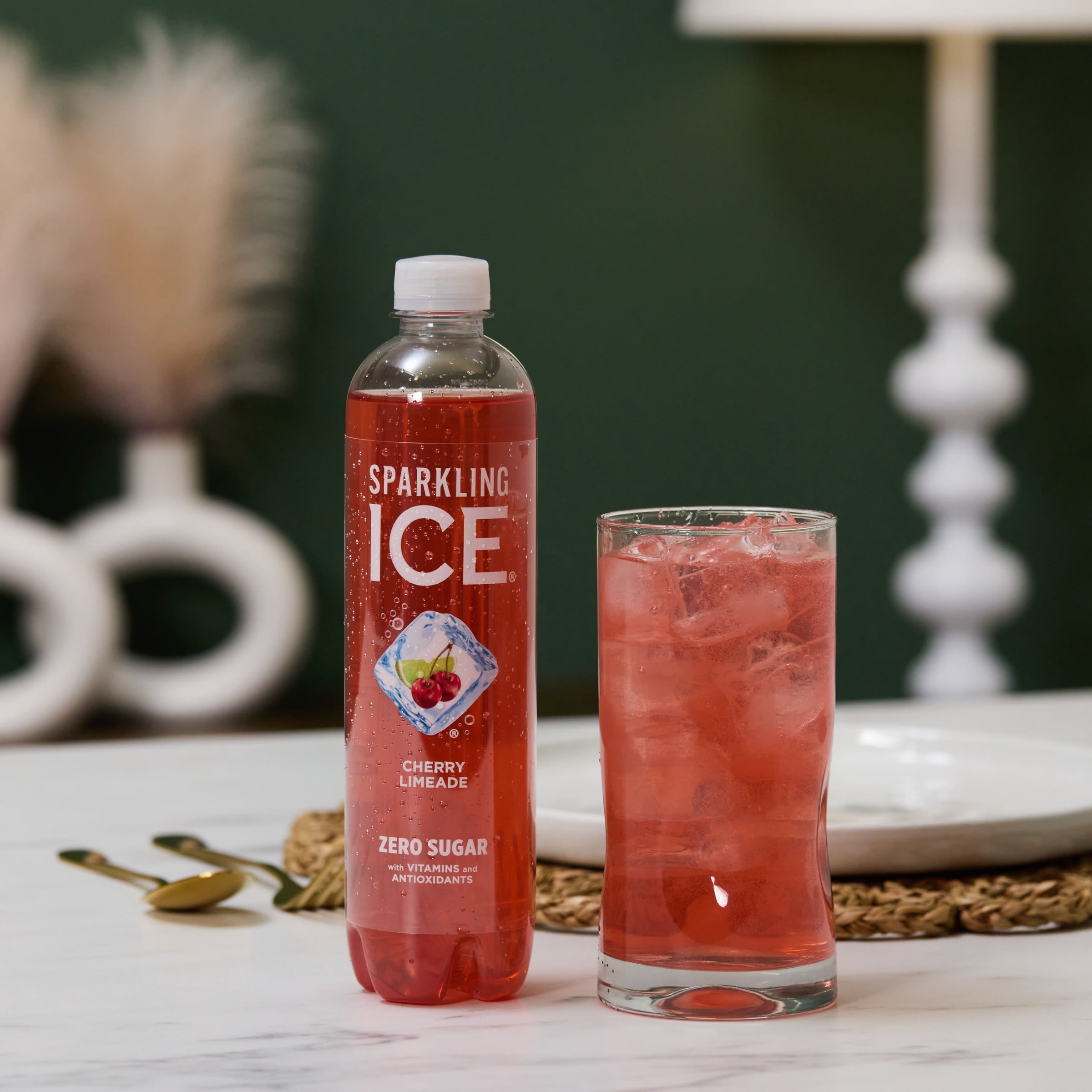 Sparkling Ice Naturally Flavored Sparkling Water, Zero Sugar Refreshing Beverage (Cherry Limeade, 17 fl oz) yi0a6