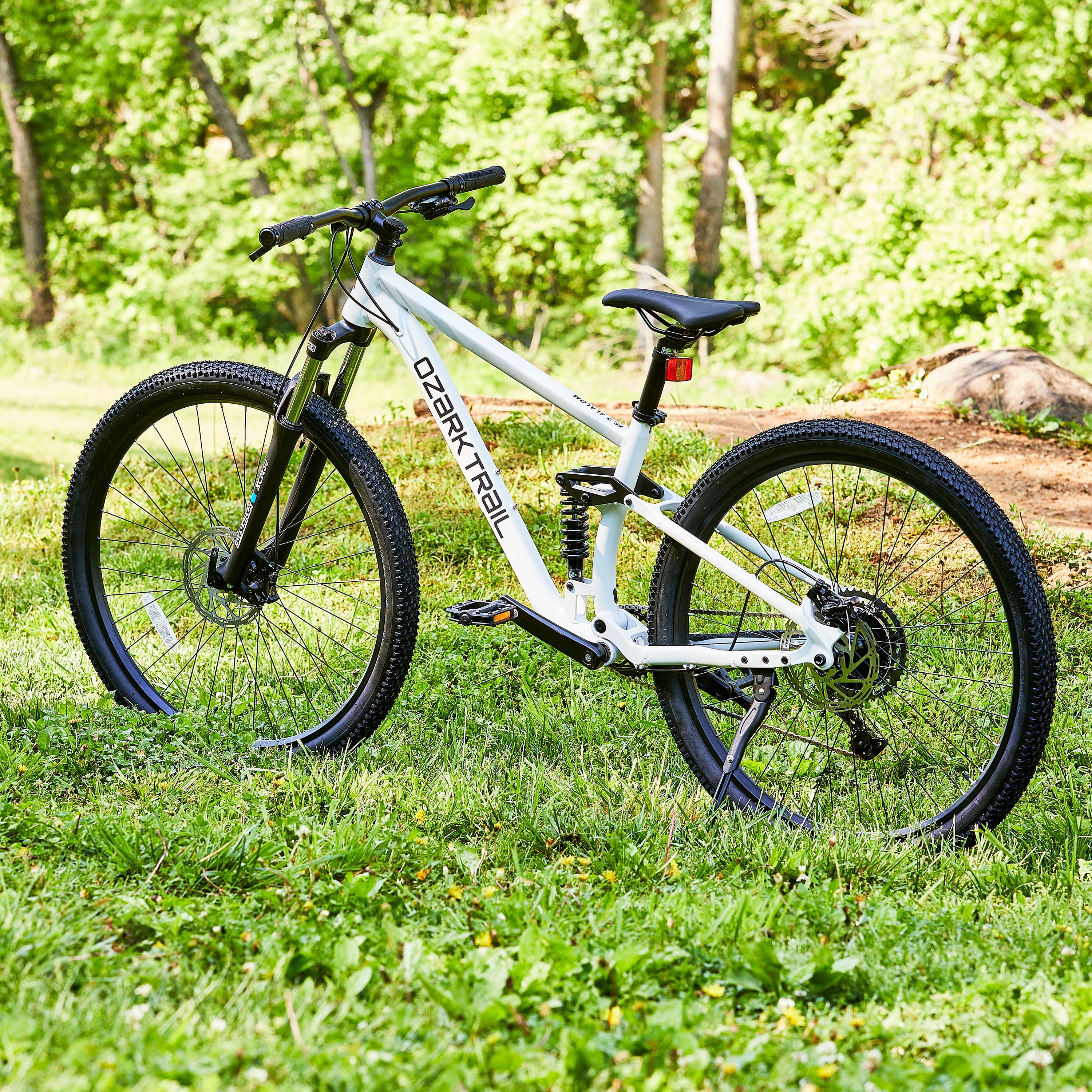 Ozark Trail 29 in FS.2 Slalom Full Suspension Mountain Bike (Off-White, Large Frame) f47h4