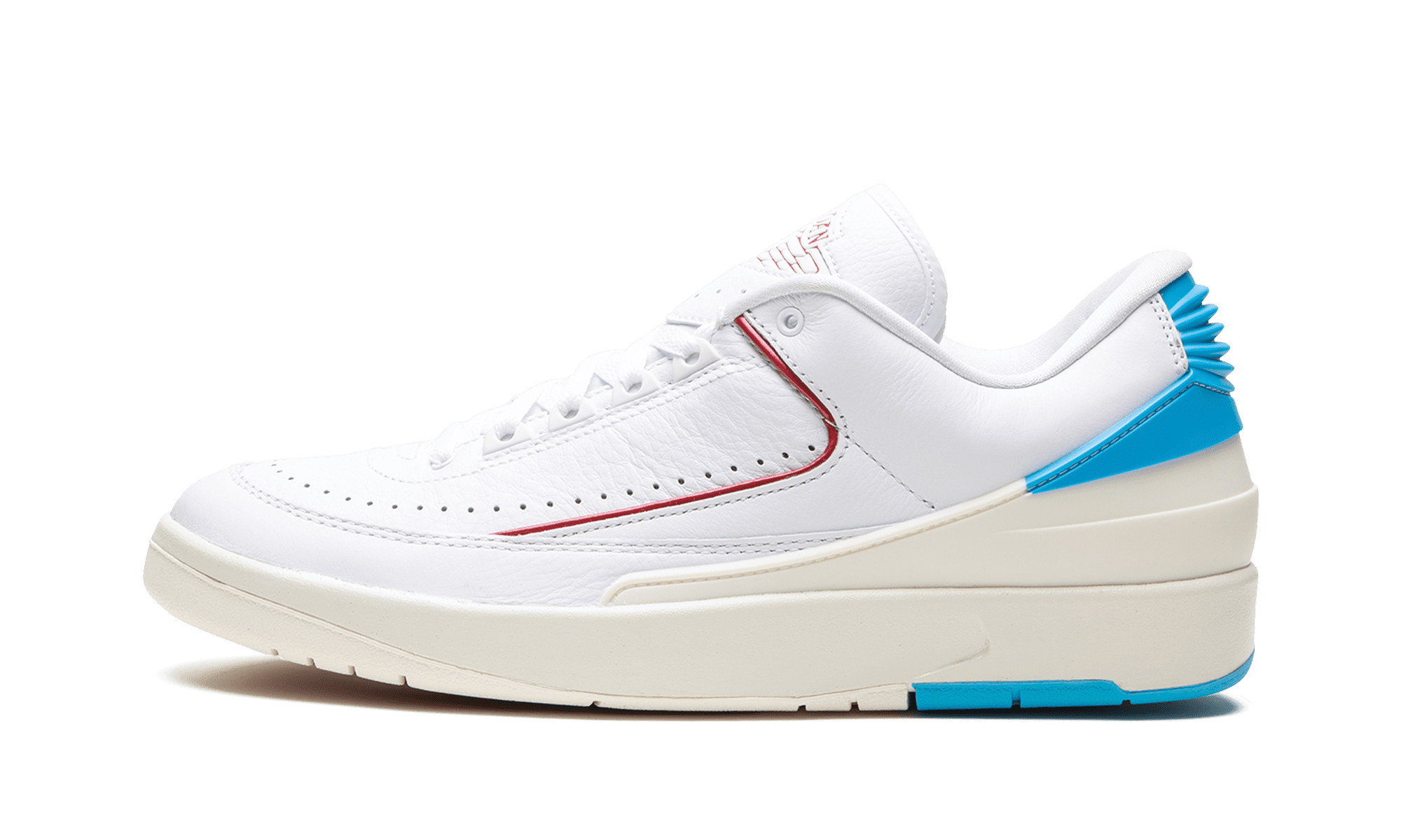 Jordan 2 Retro Womens NC to Chi Basketball Shoes (White, 8 US) vk4pa
