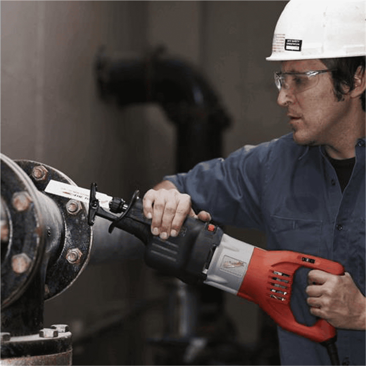 Milwaukee Super Sawzall Reciprocating Saw with 15 Amp Motor and Variable Speed (1.25 in Stroke Length) 59cmy