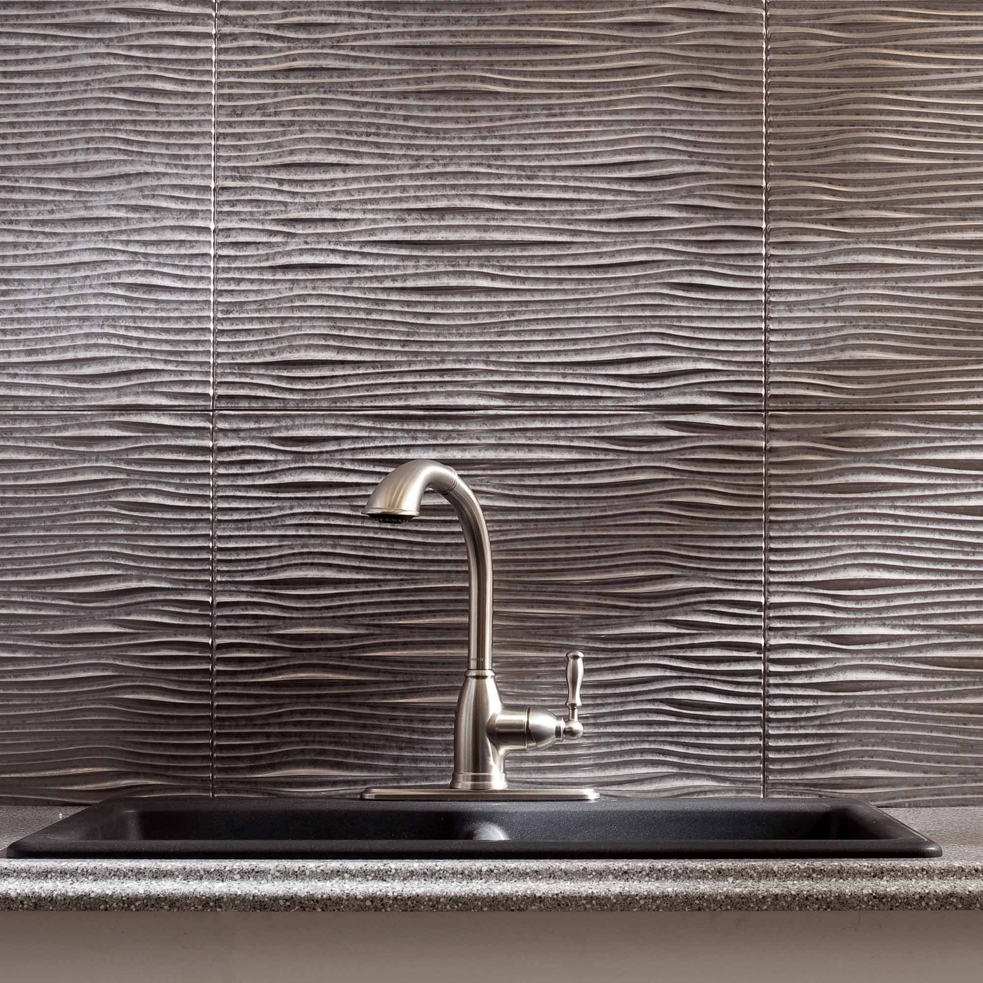 Fasade Waves Decorative Vinyl Backsplash Panel (Brushed Aluminum, 18 in x 24 in, 5 Pack) lybcl