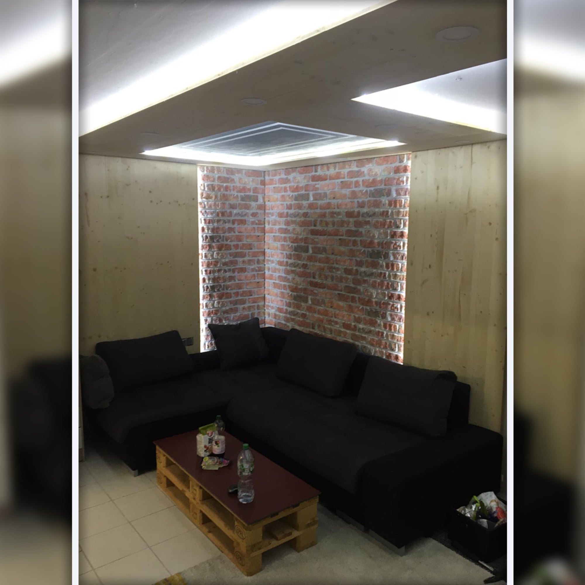 Dundee Deco 3D Wall Panels Brick Effect (Red, 10 Pack, 53 sq ft) c9rle