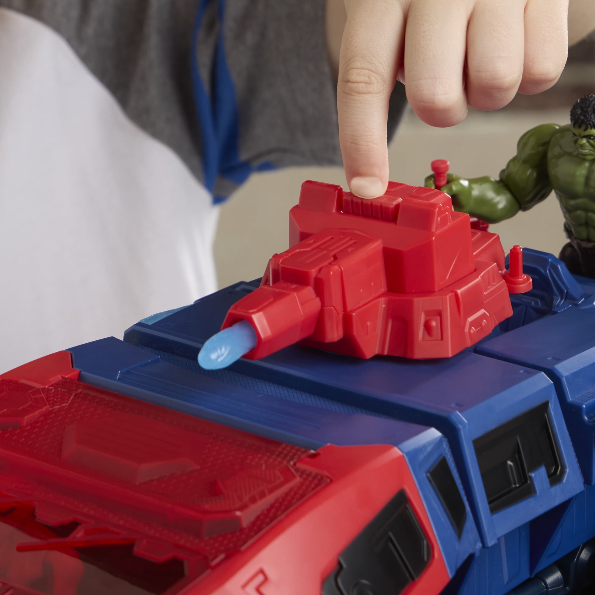 Spider-Man Marvel Brand New Day 2-In-1 Super Chompin Tank Action Figure and Toy Vehicle (4.5 in) e14x0